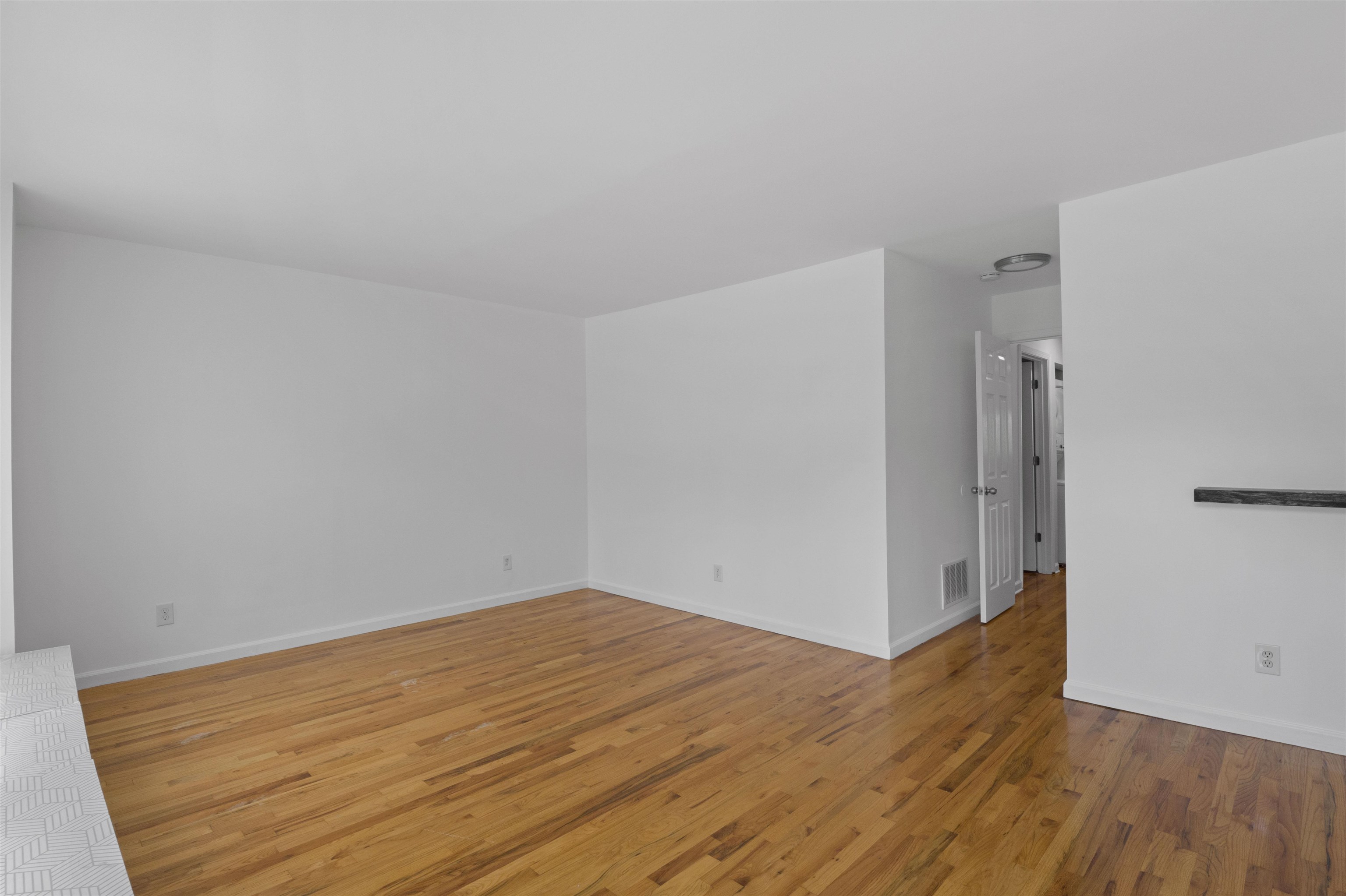 126 OGDEN AVE