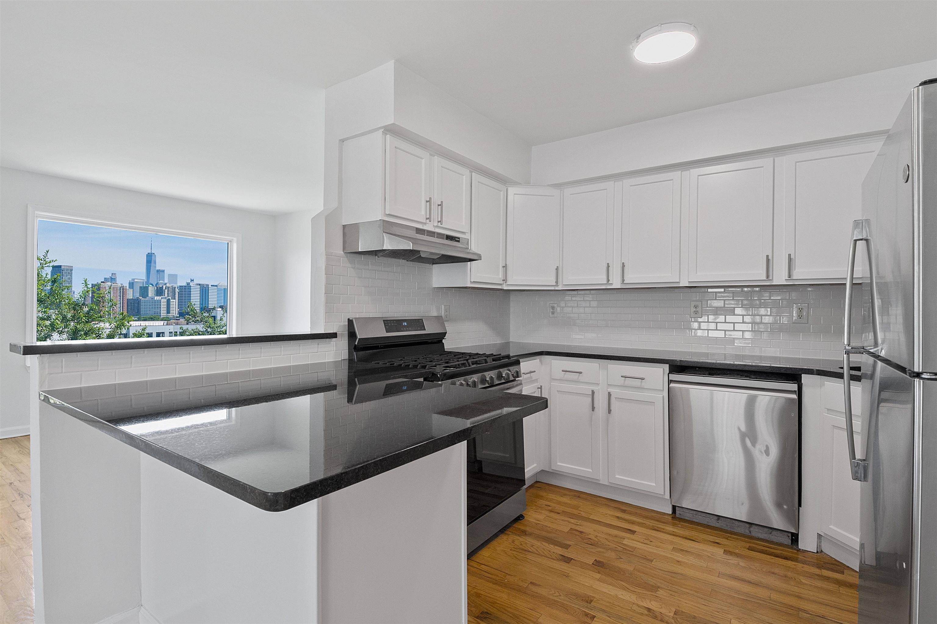 126 OGDEN AVE