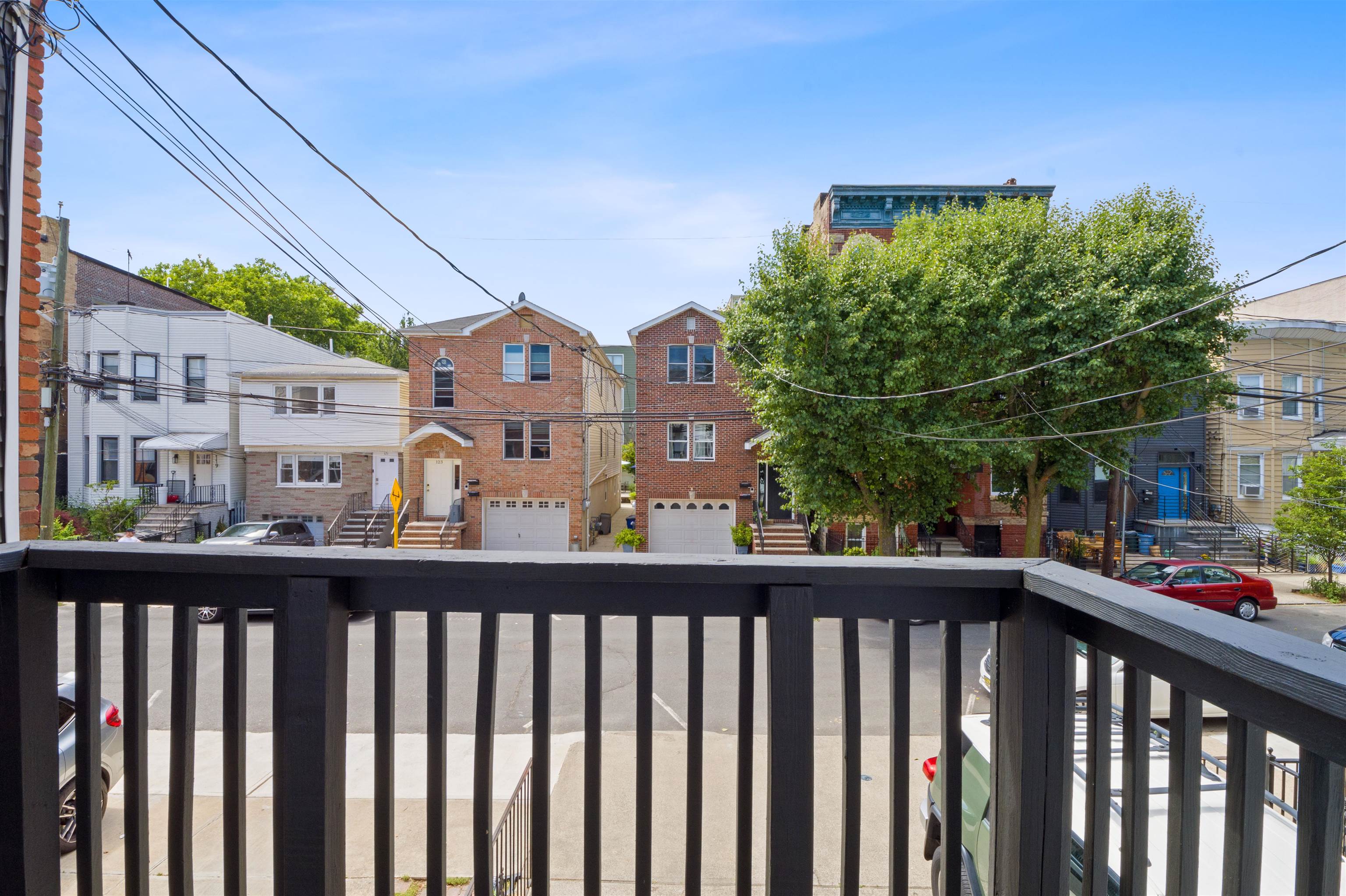 126 OGDEN AVE