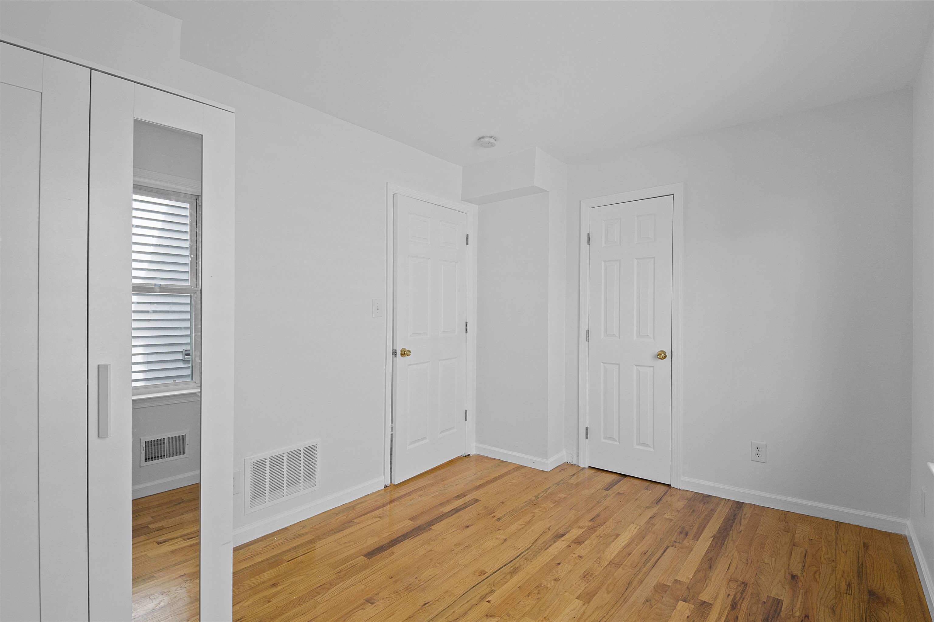 126 OGDEN AVE