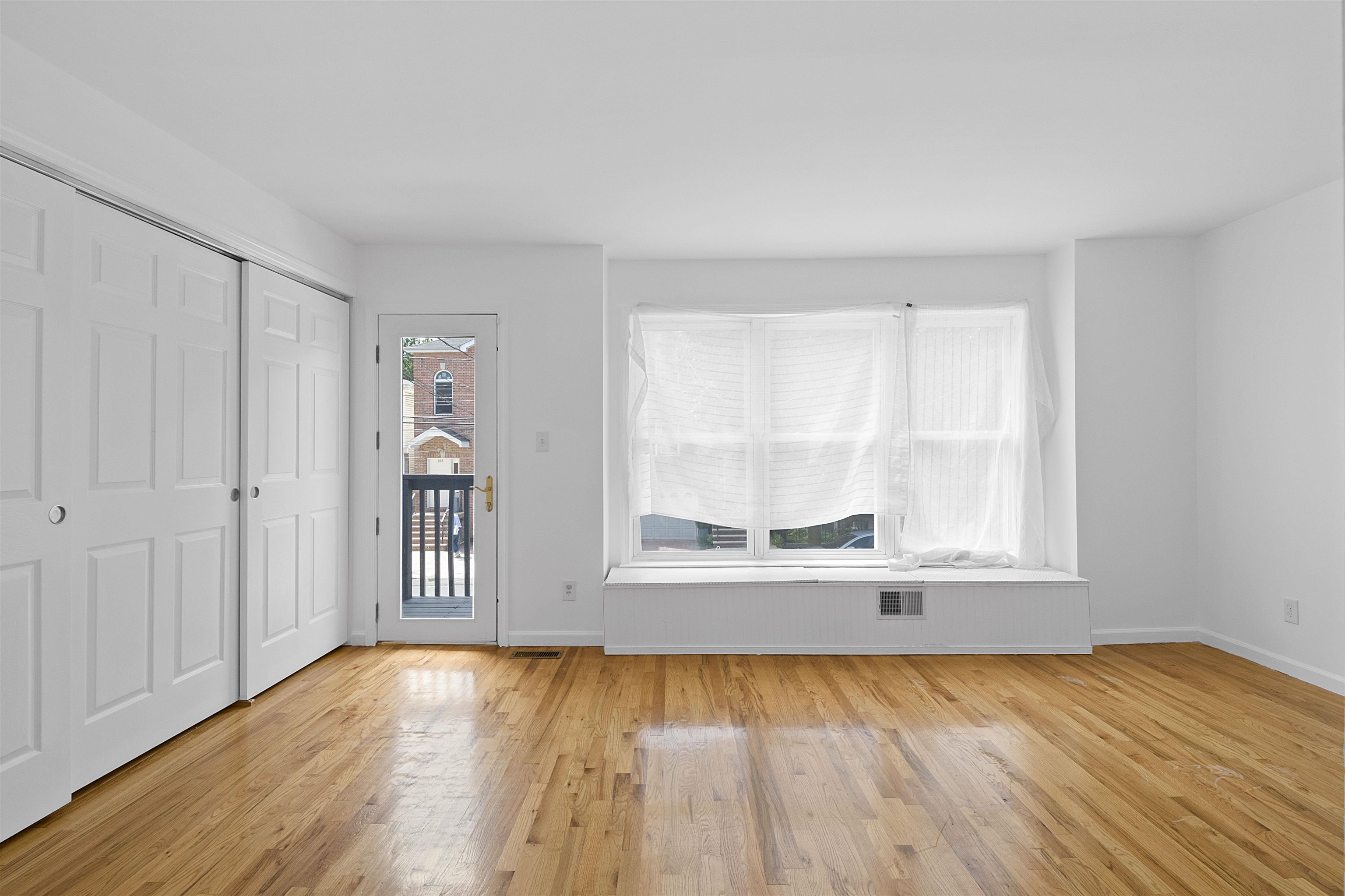 126 OGDEN AVE