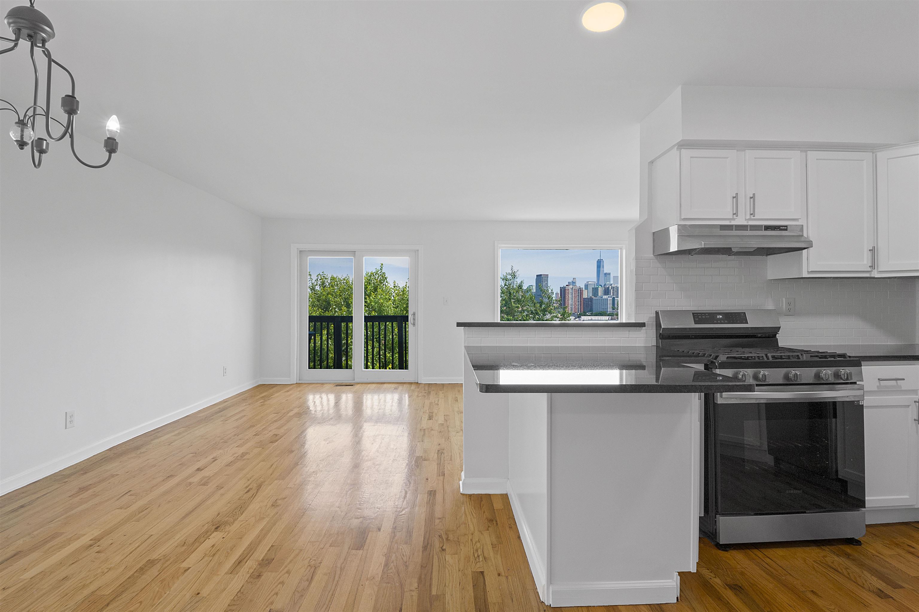 126 OGDEN AVE