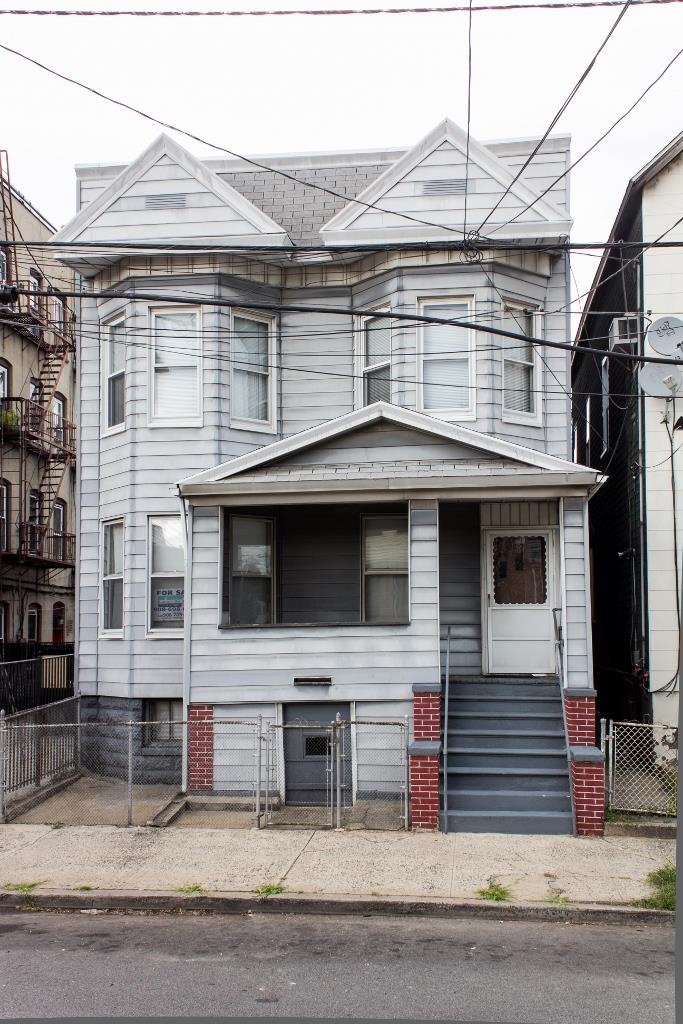 45 WEST 18TH ST