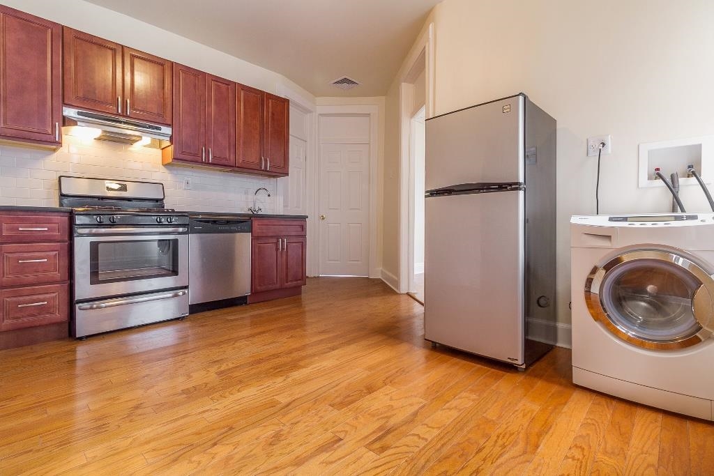 45 WEST 18TH ST