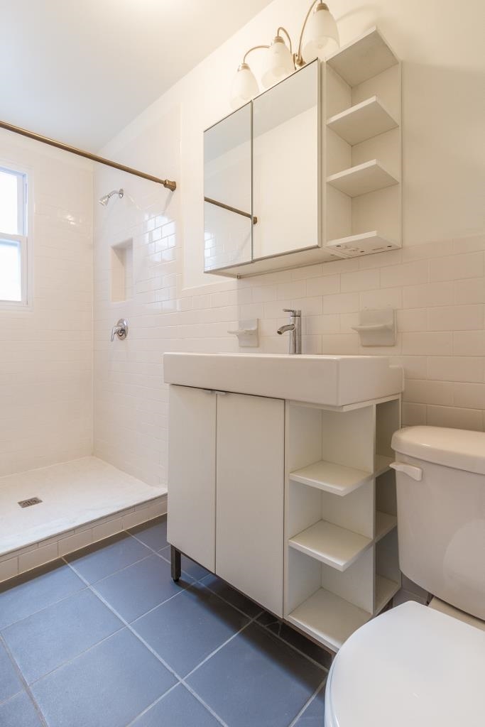 45 WEST 18TH ST
