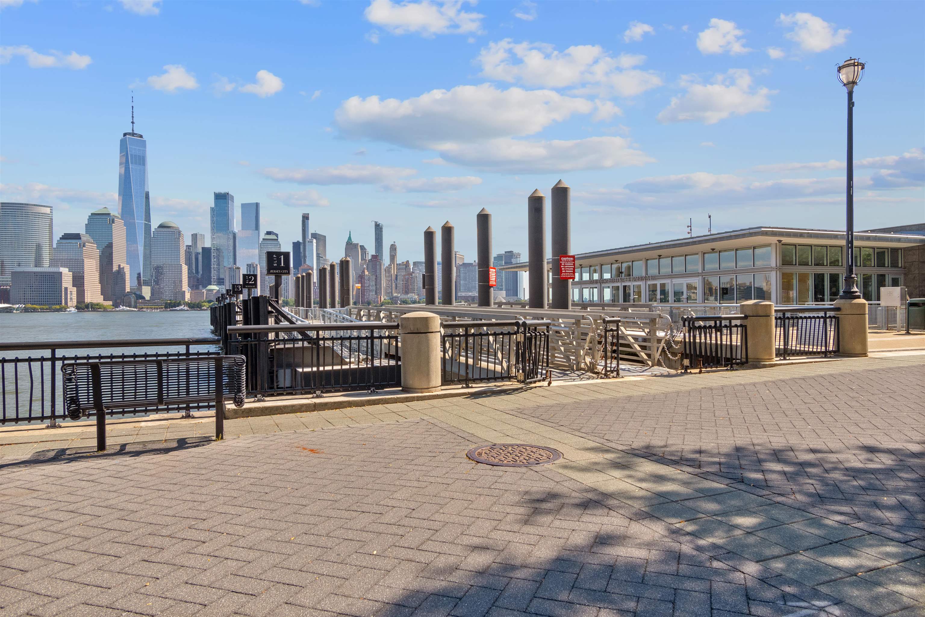 247 MONTGOMERY ST Unit: 4