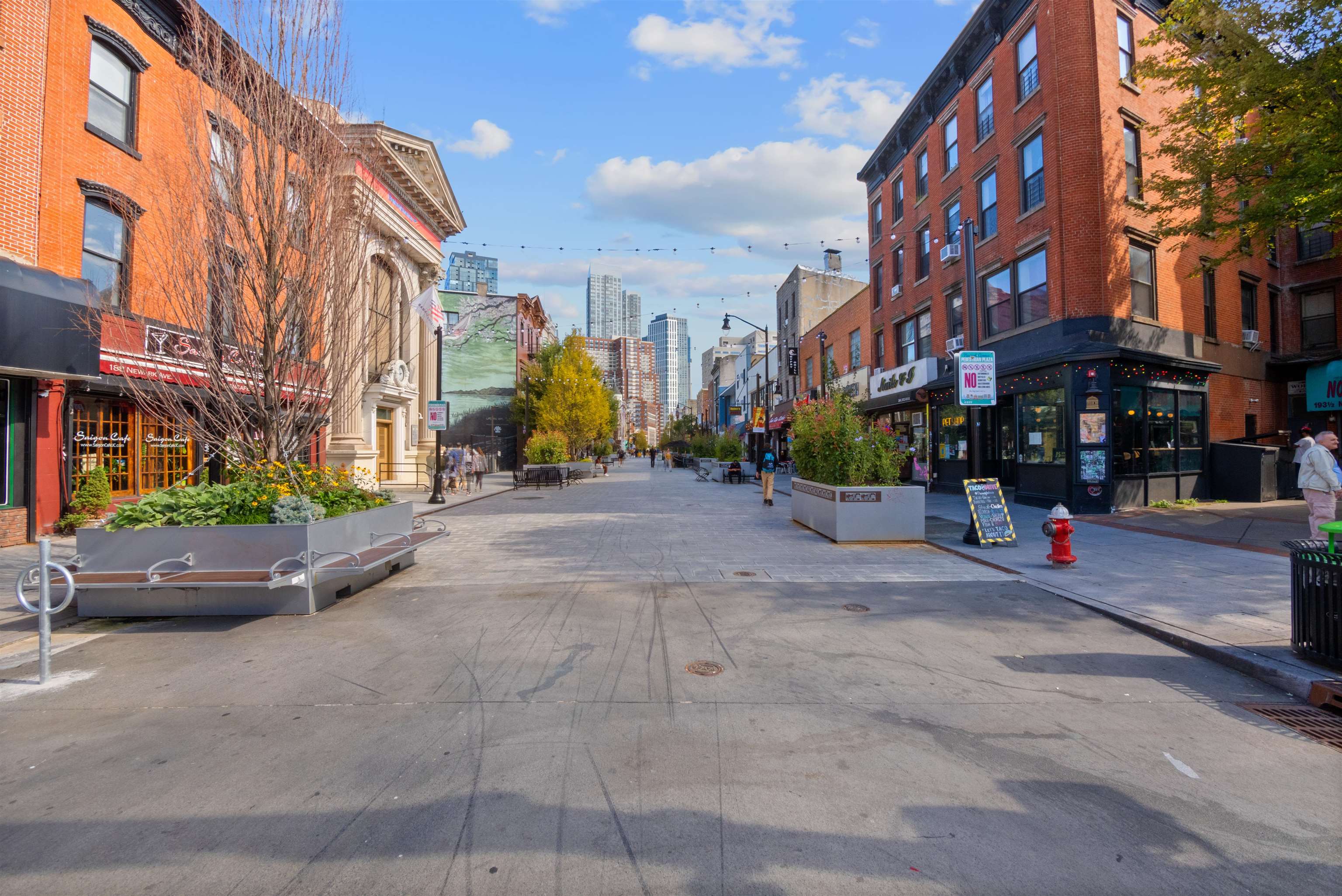 247 MONTGOMERY ST Unit: 4