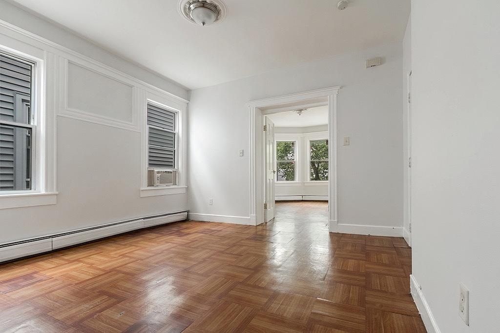 22 FULTON AVE