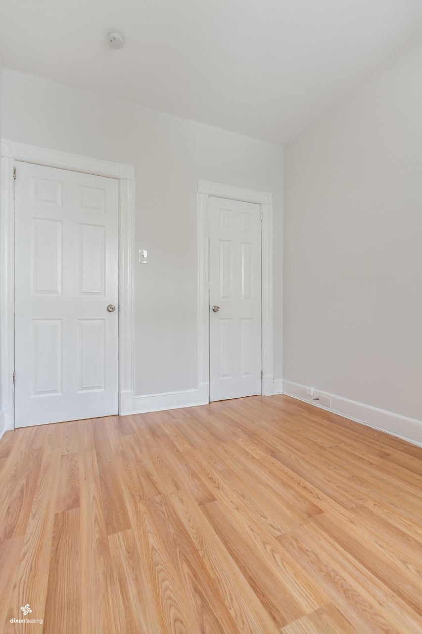 22 FULTON AVE