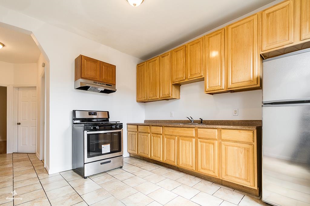171 WEGMAN PARKWAY