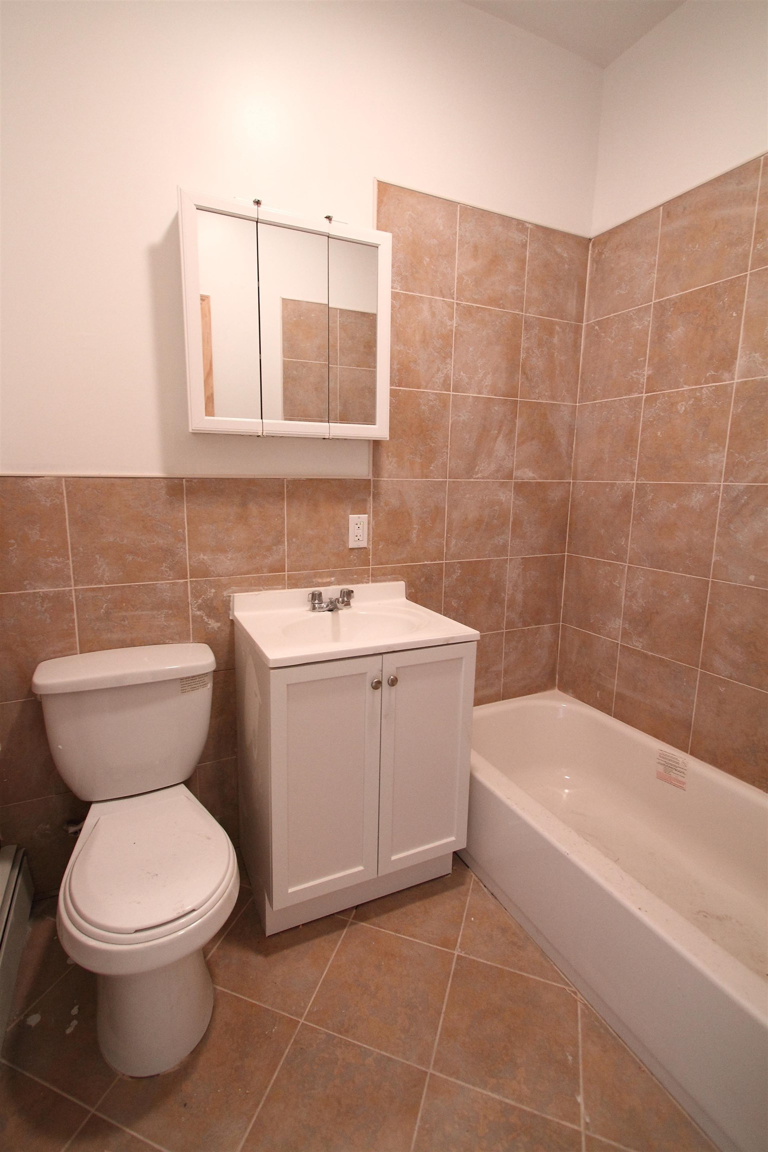 35 PEARSALL AVE