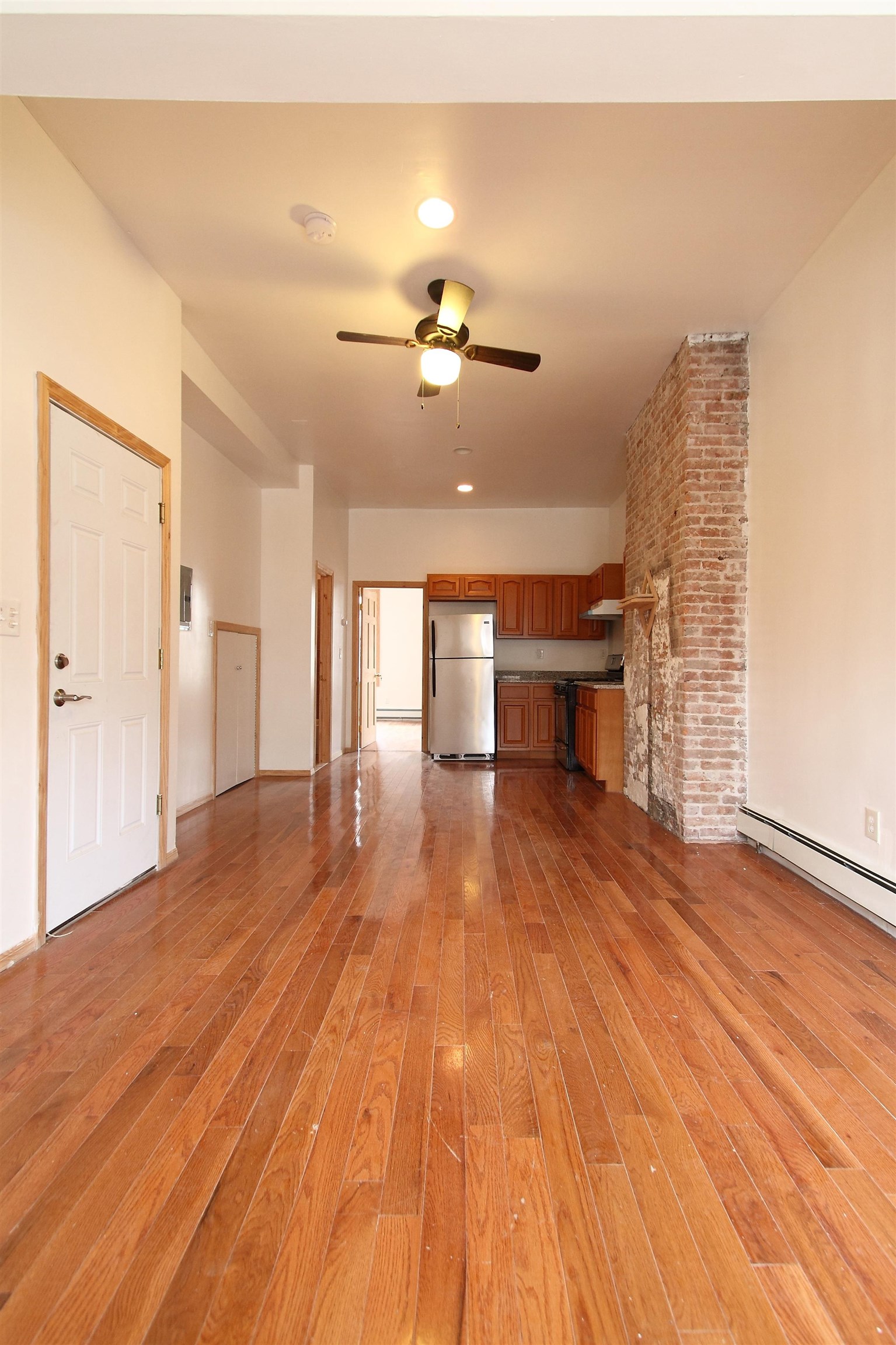 35 PEARSALL AVE