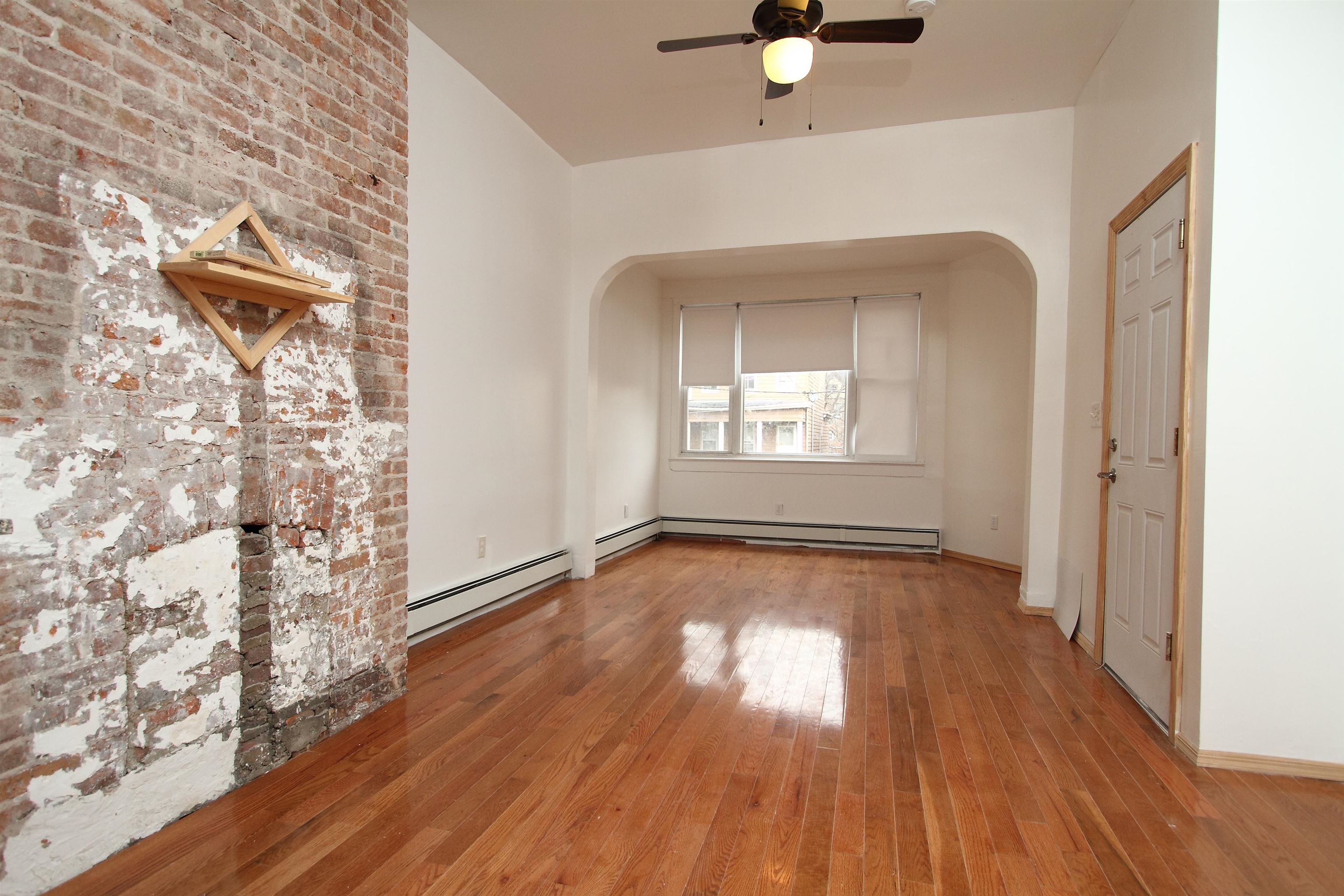 35 PEARSALL AVE