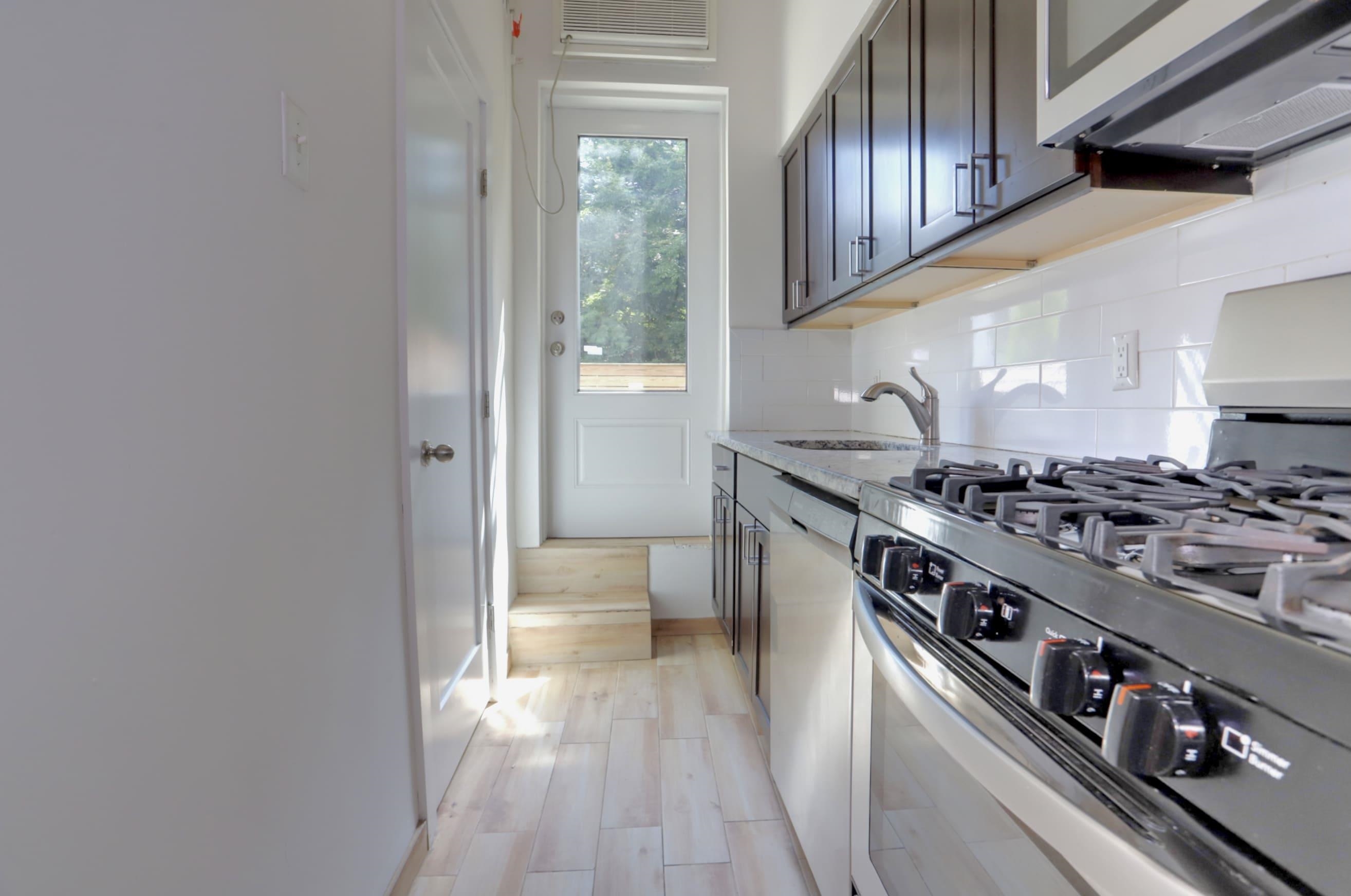 1017 PARK AVE Unit: 1