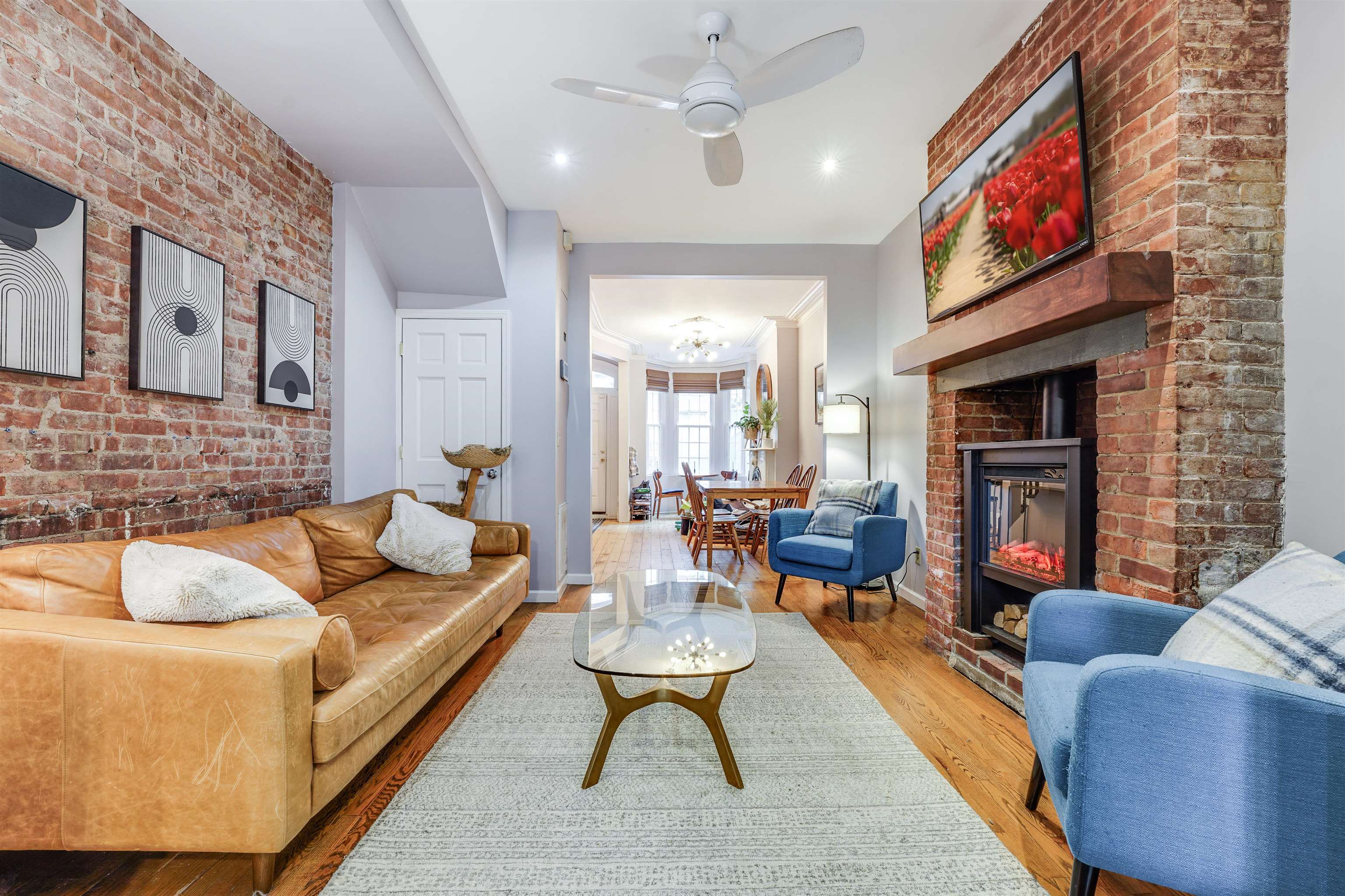 109 WALDO AVE