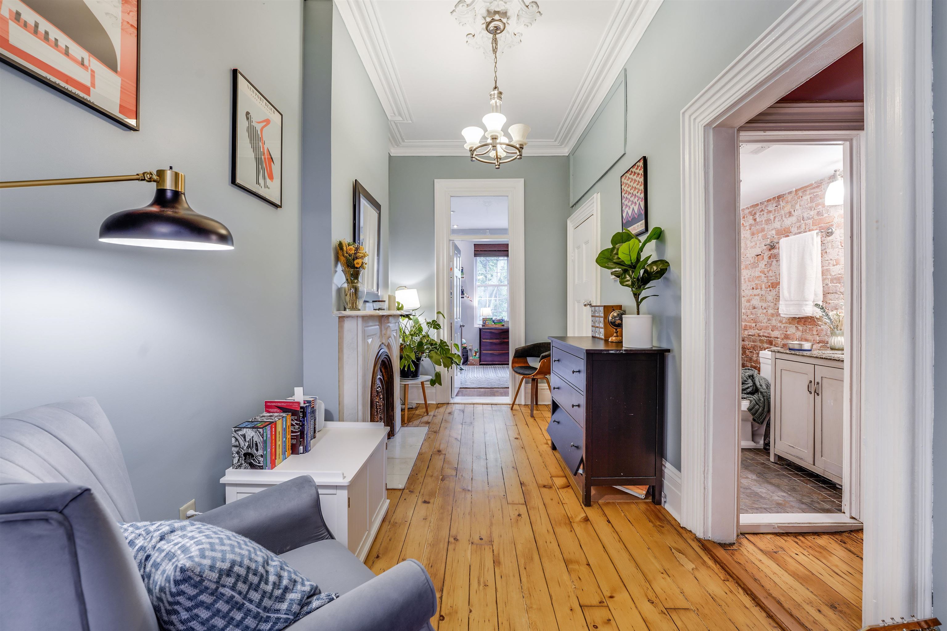 109 WALDO AVE