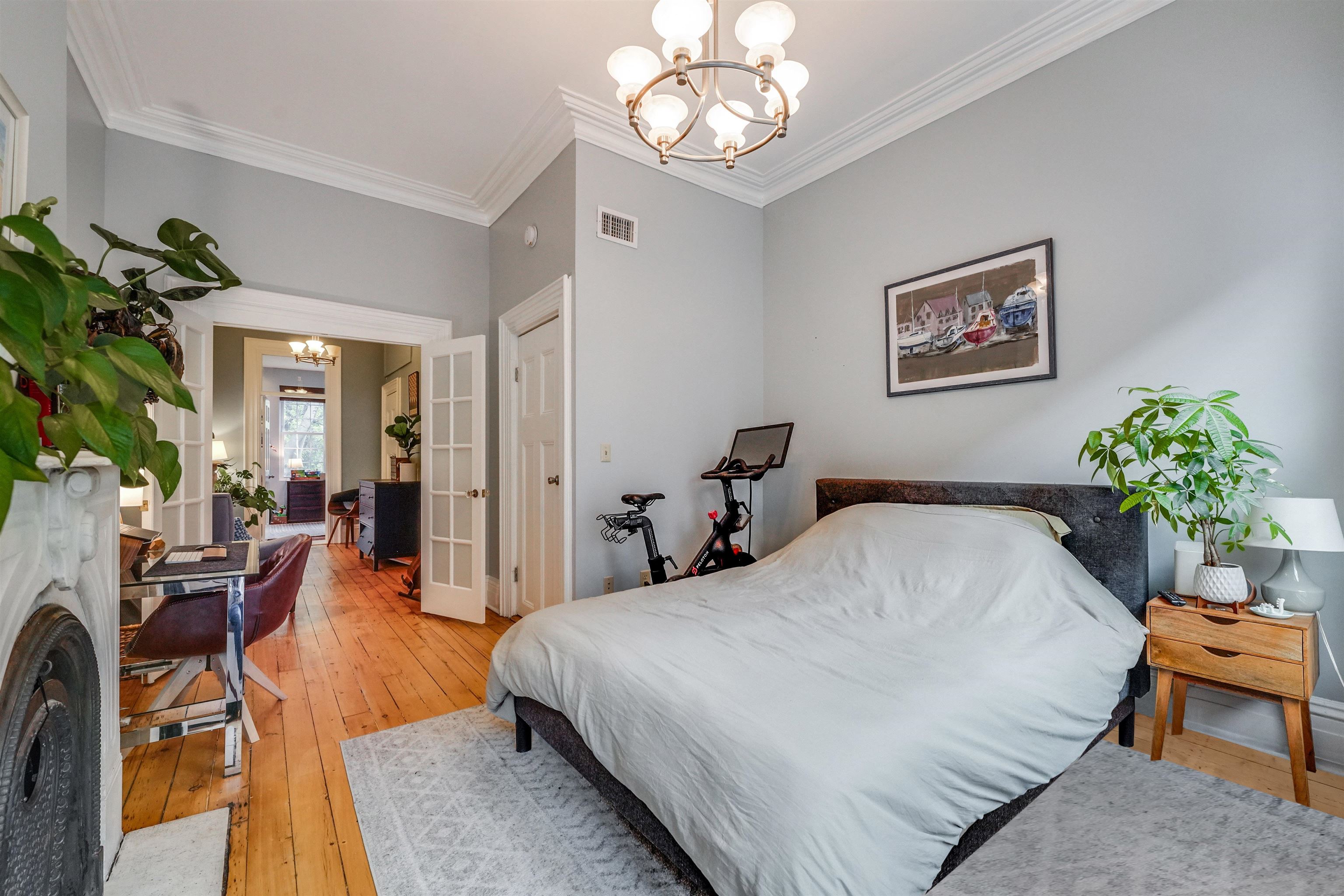 109 WALDO AVE