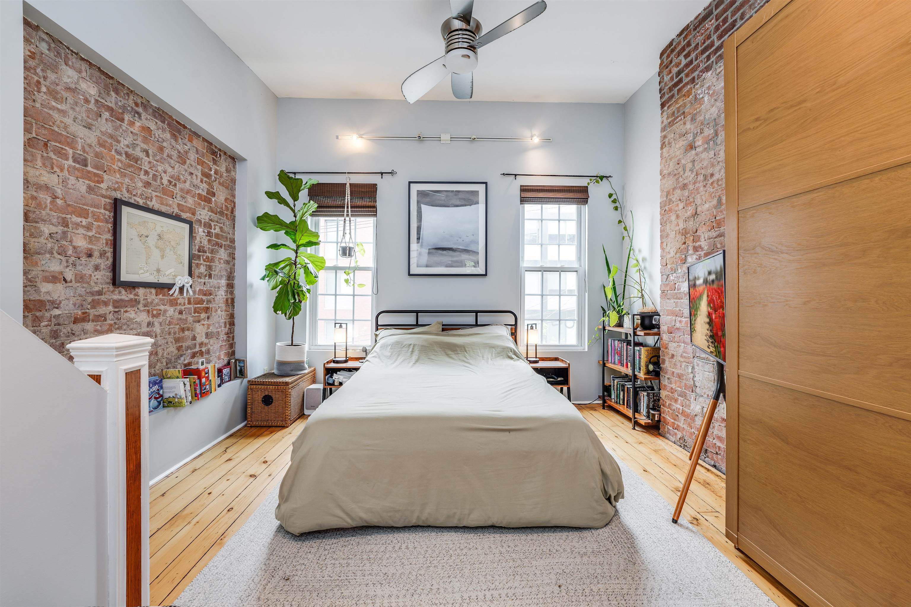 109 WALDO AVE