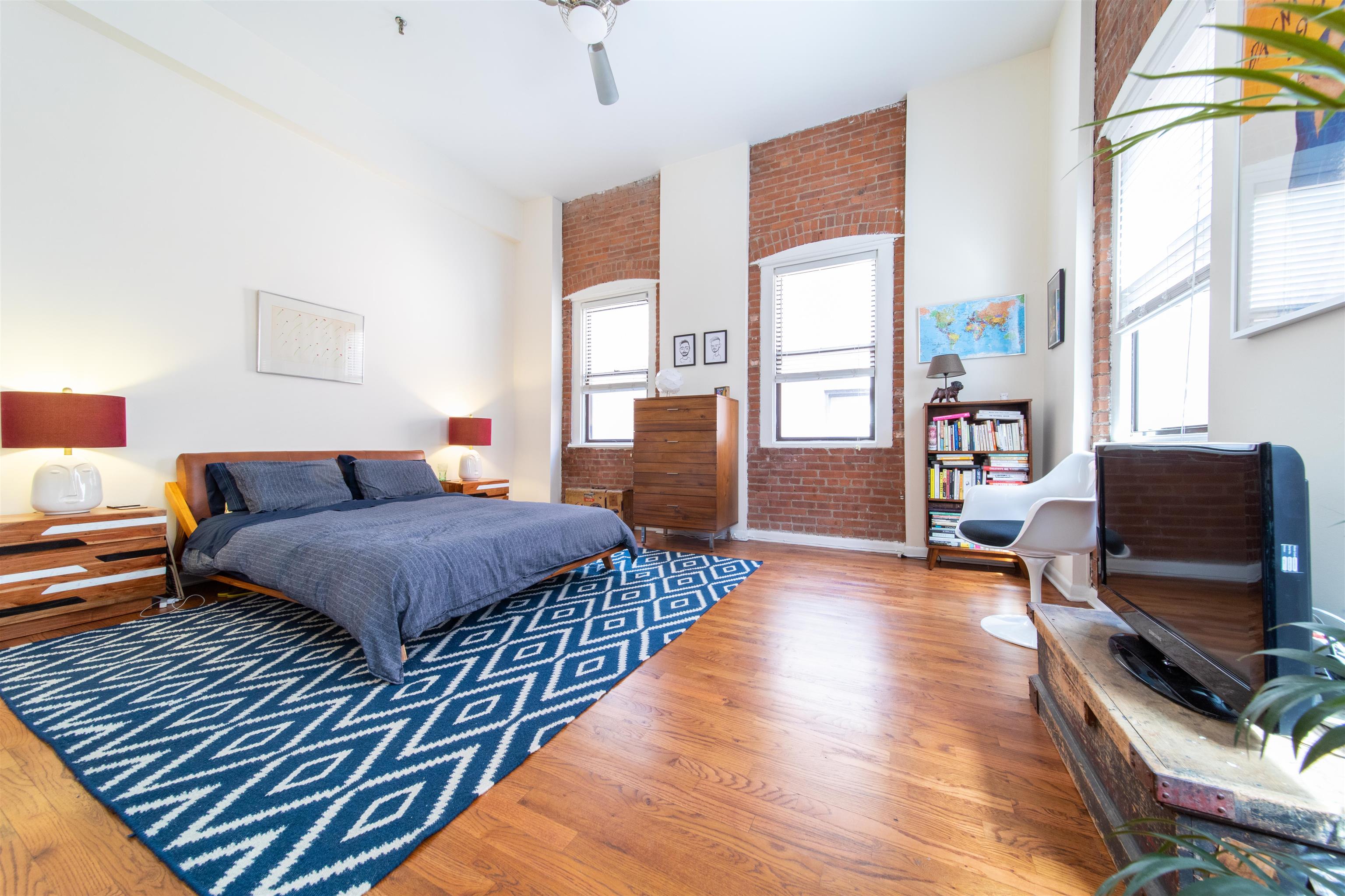 158 WAYNE ST Unit: 322A