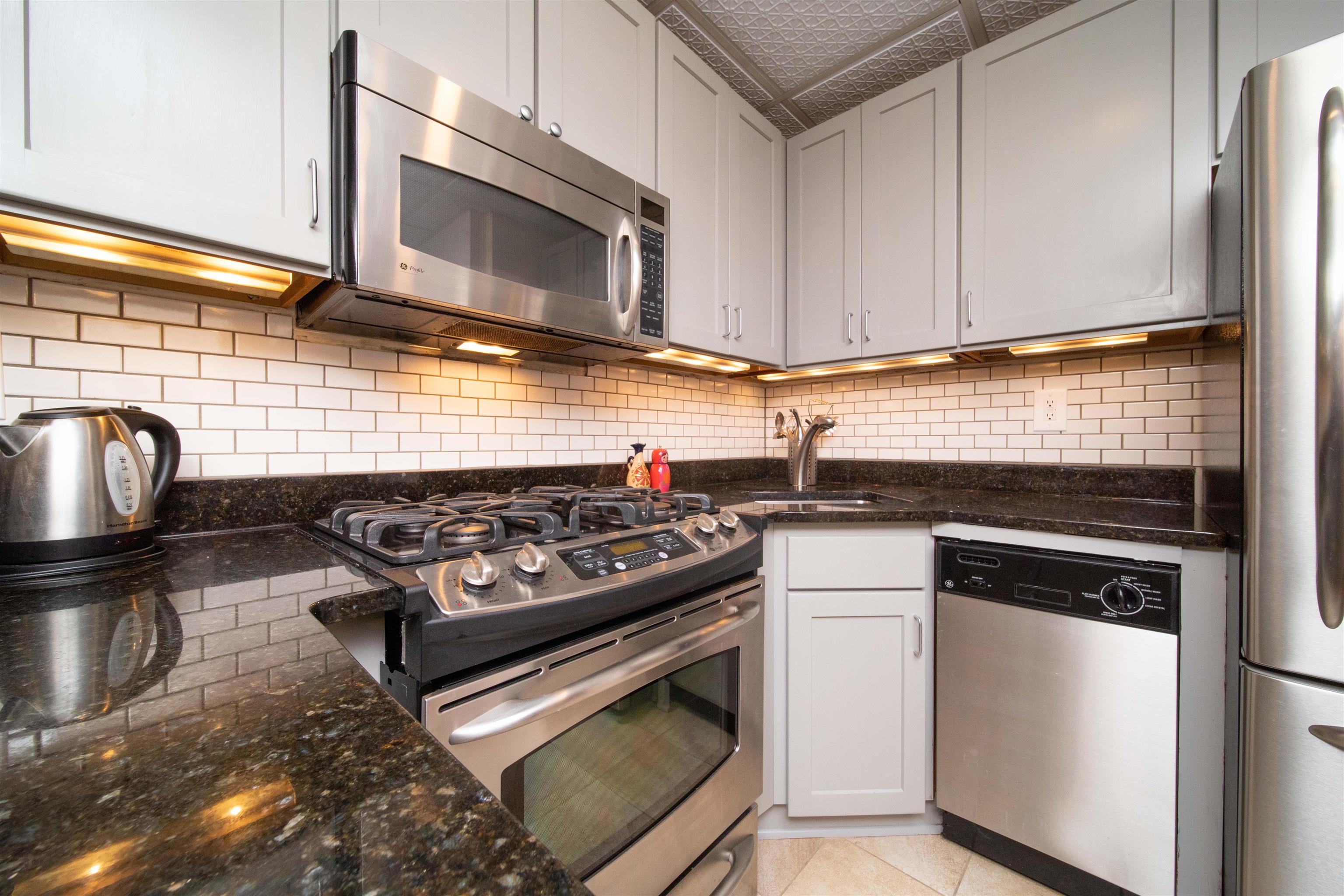 158 WAYNE ST Unit: 322A