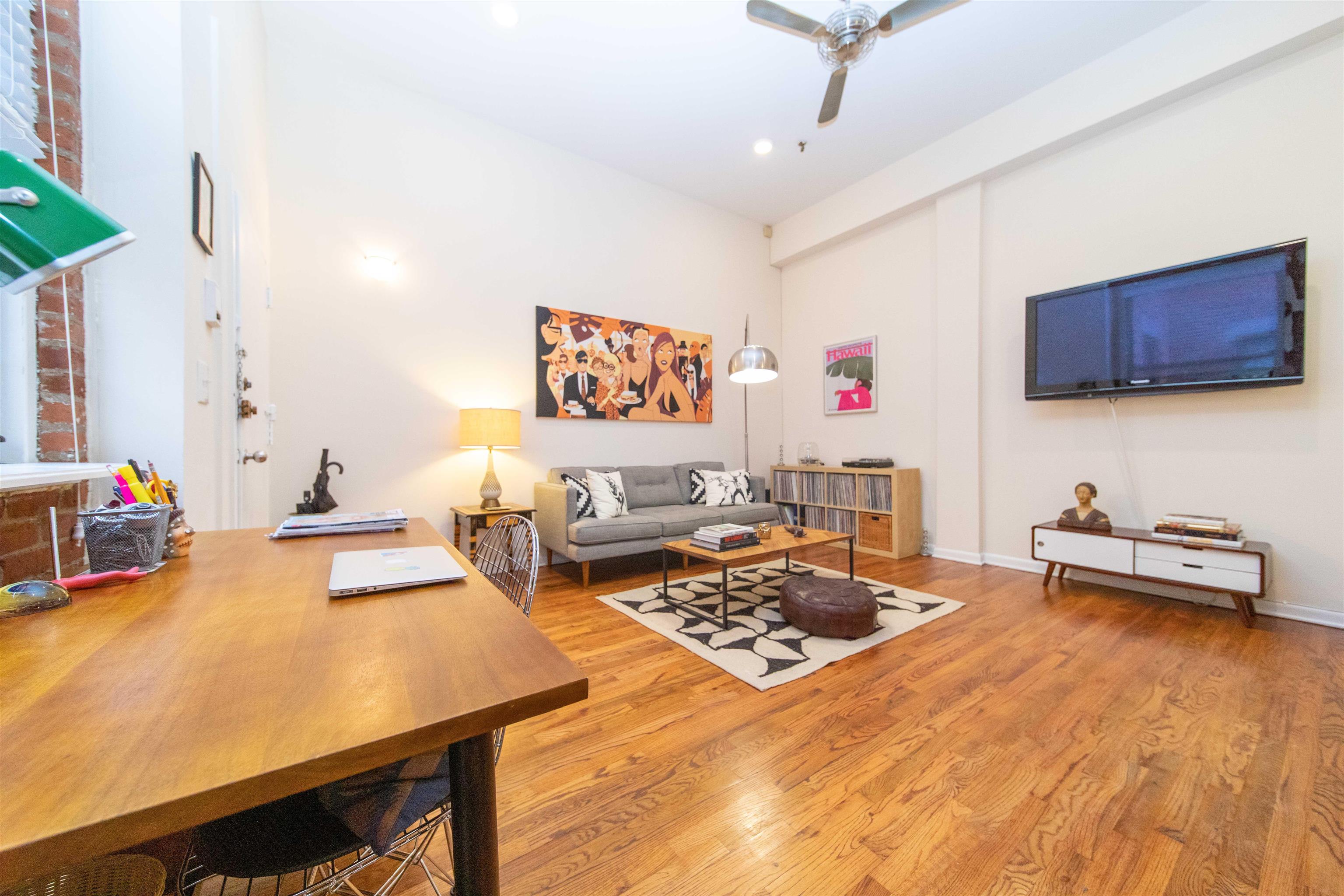 158 WAYNE ST Unit: 322A