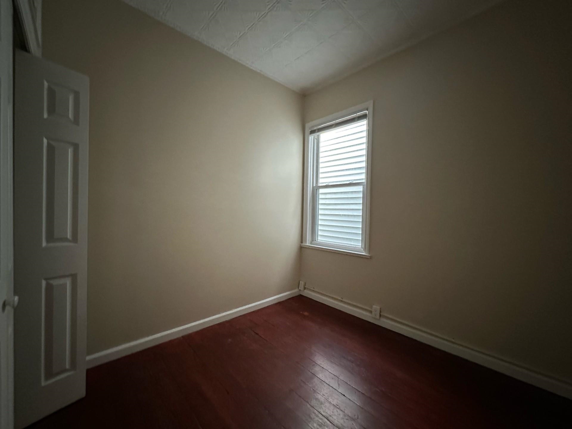 34 47TH ST Unit: 2