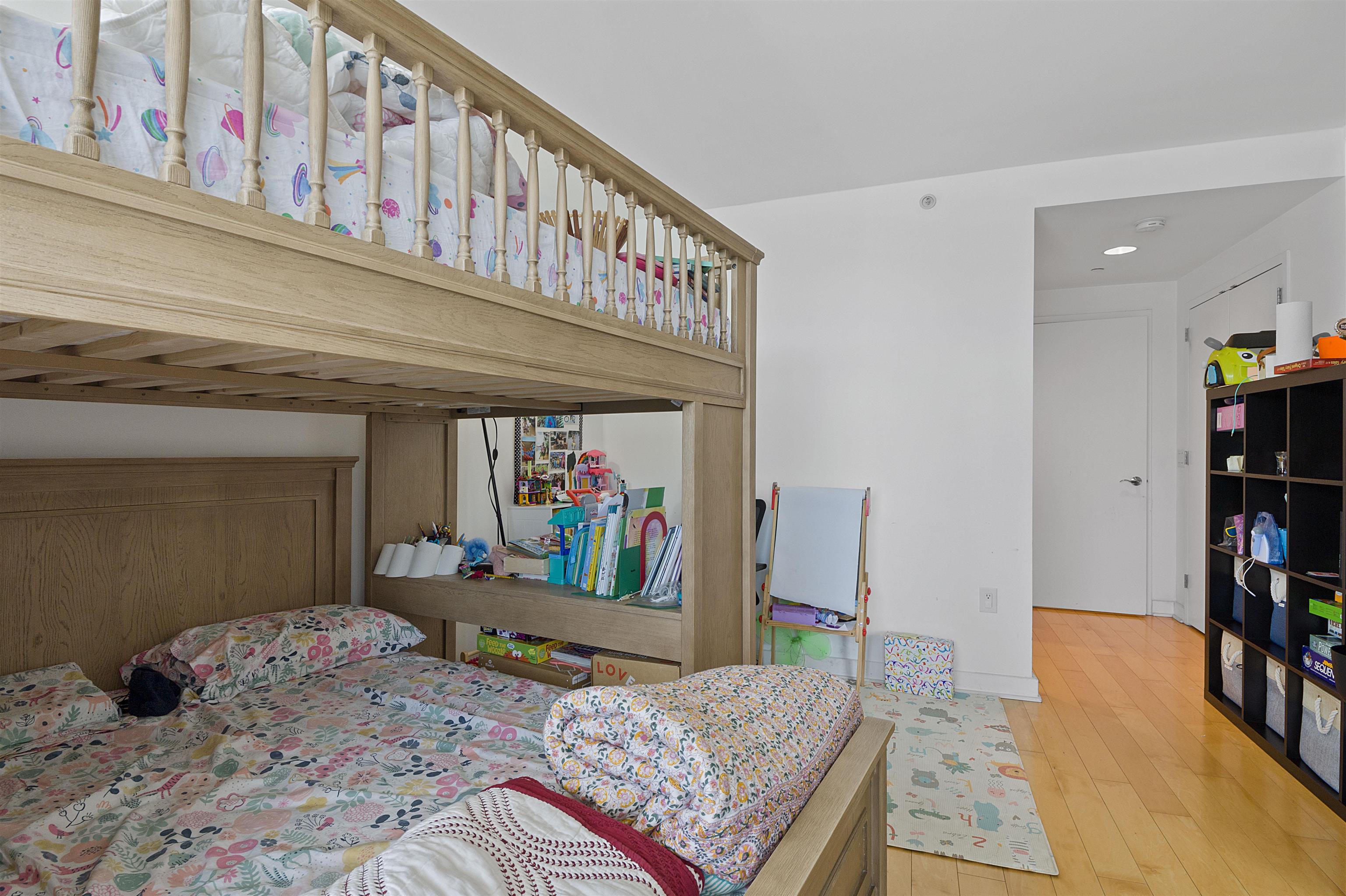 2 2ND ST Unit: 1103