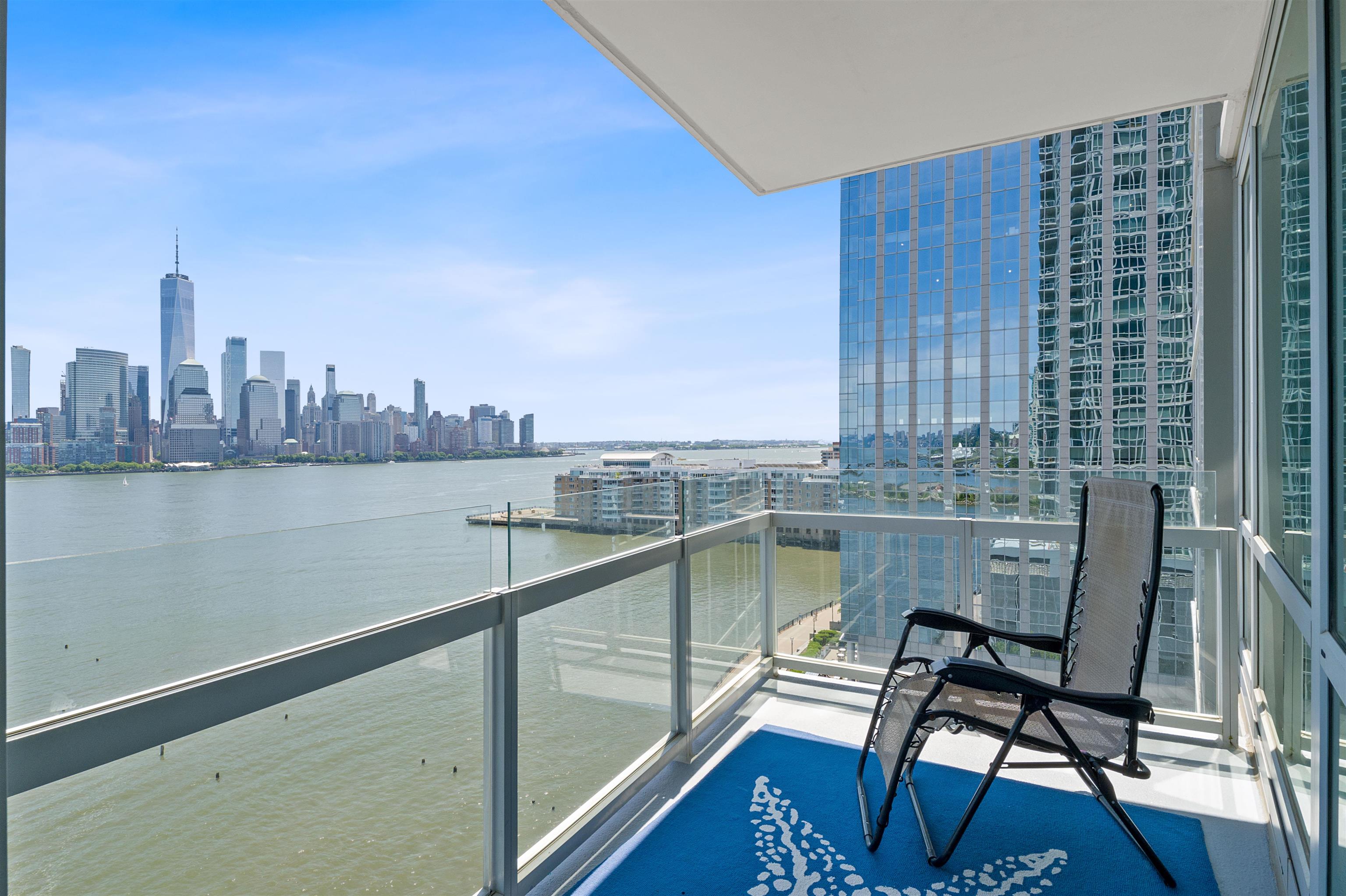2 2ND ST Unit: 1103