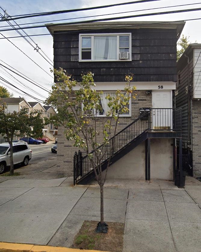 58 BERGEN AVE