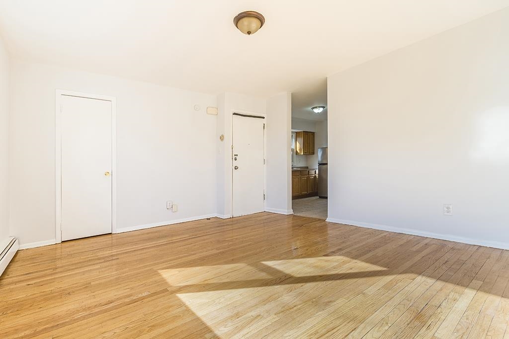 58 BERGEN AVE