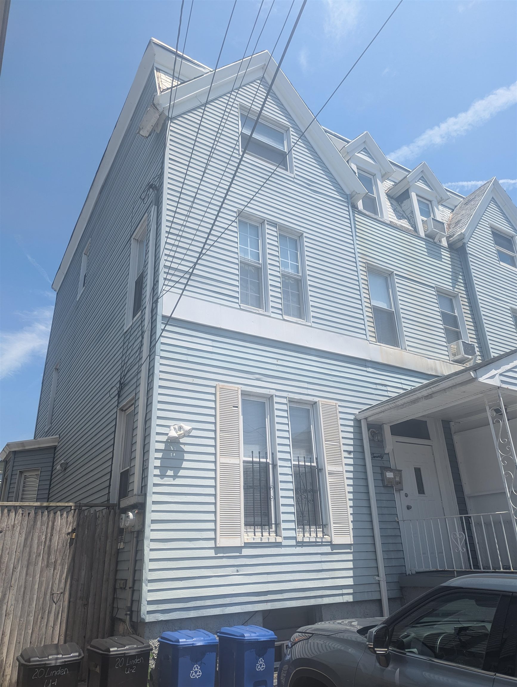20 LINDEN AVE