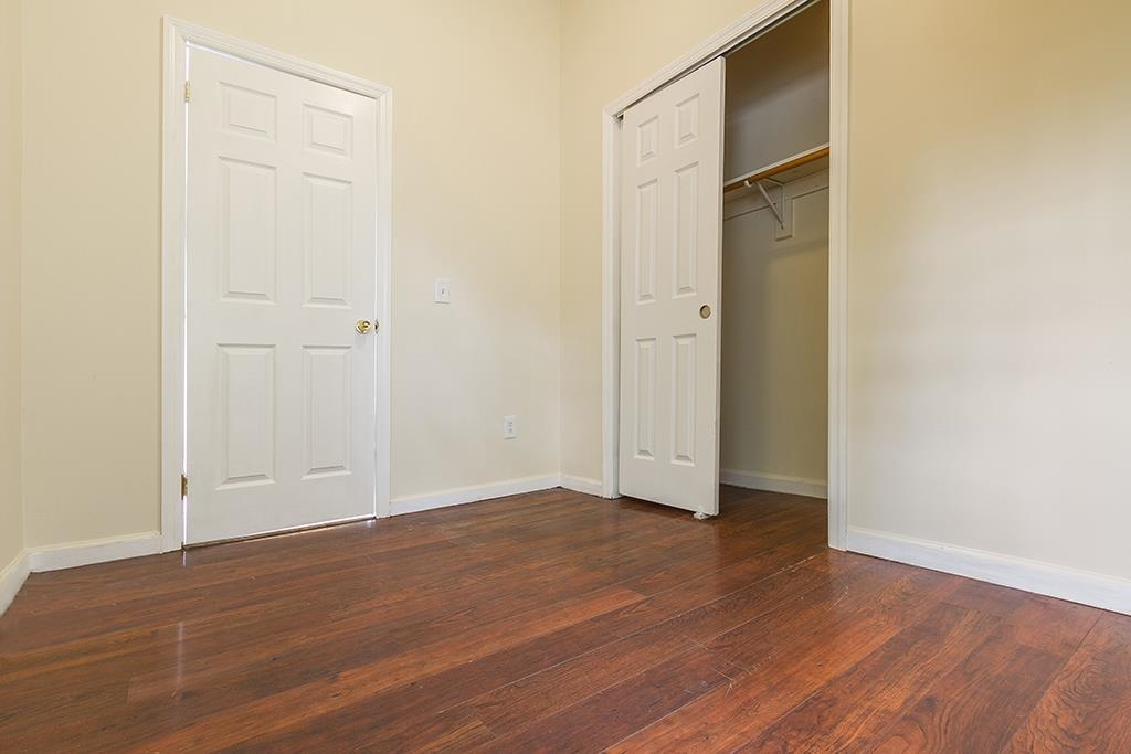 20 LINDEN AVE