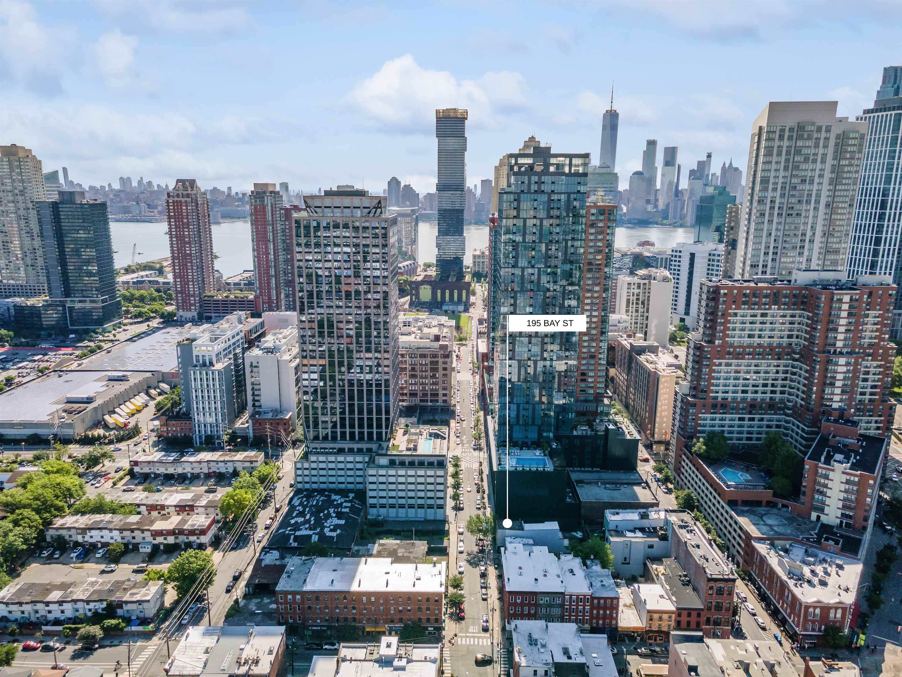 195 BAY ST Unit: 4 aka 301