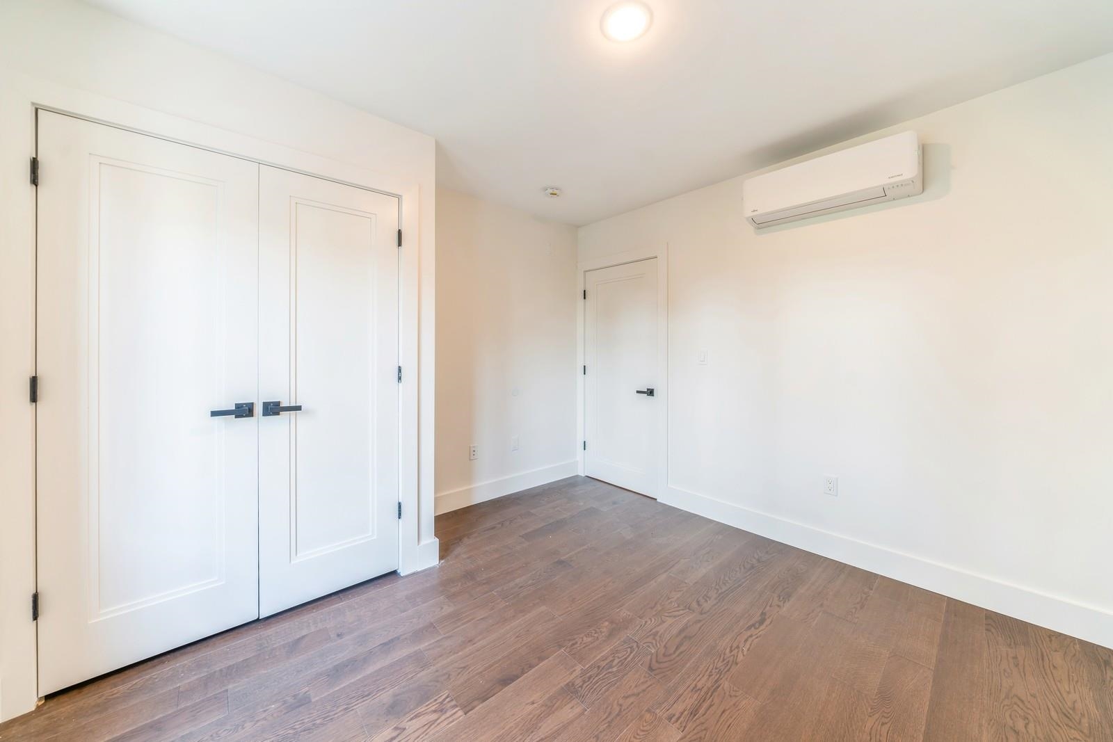 195 BAY ST Unit: 5 aka 302