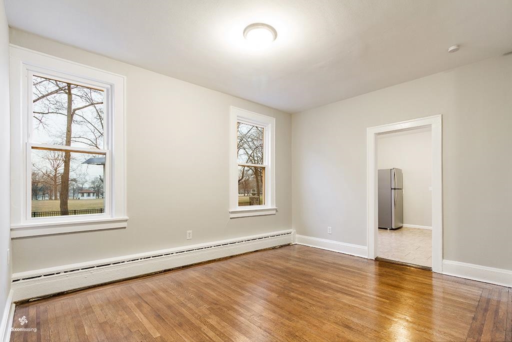 152 BENTLEY AVE
