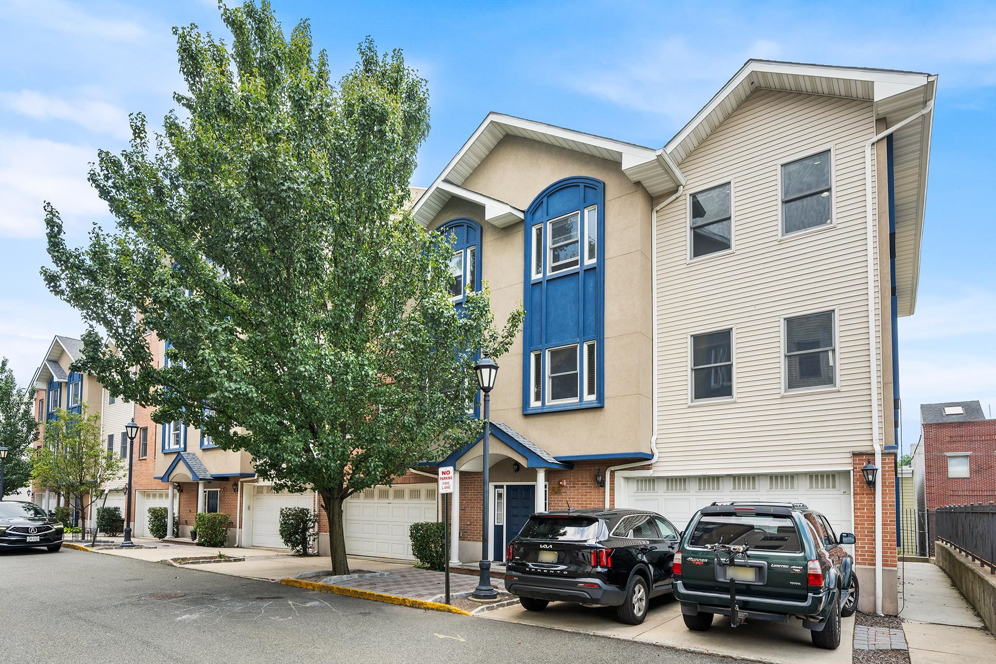 620 38TH ST Unit: 103