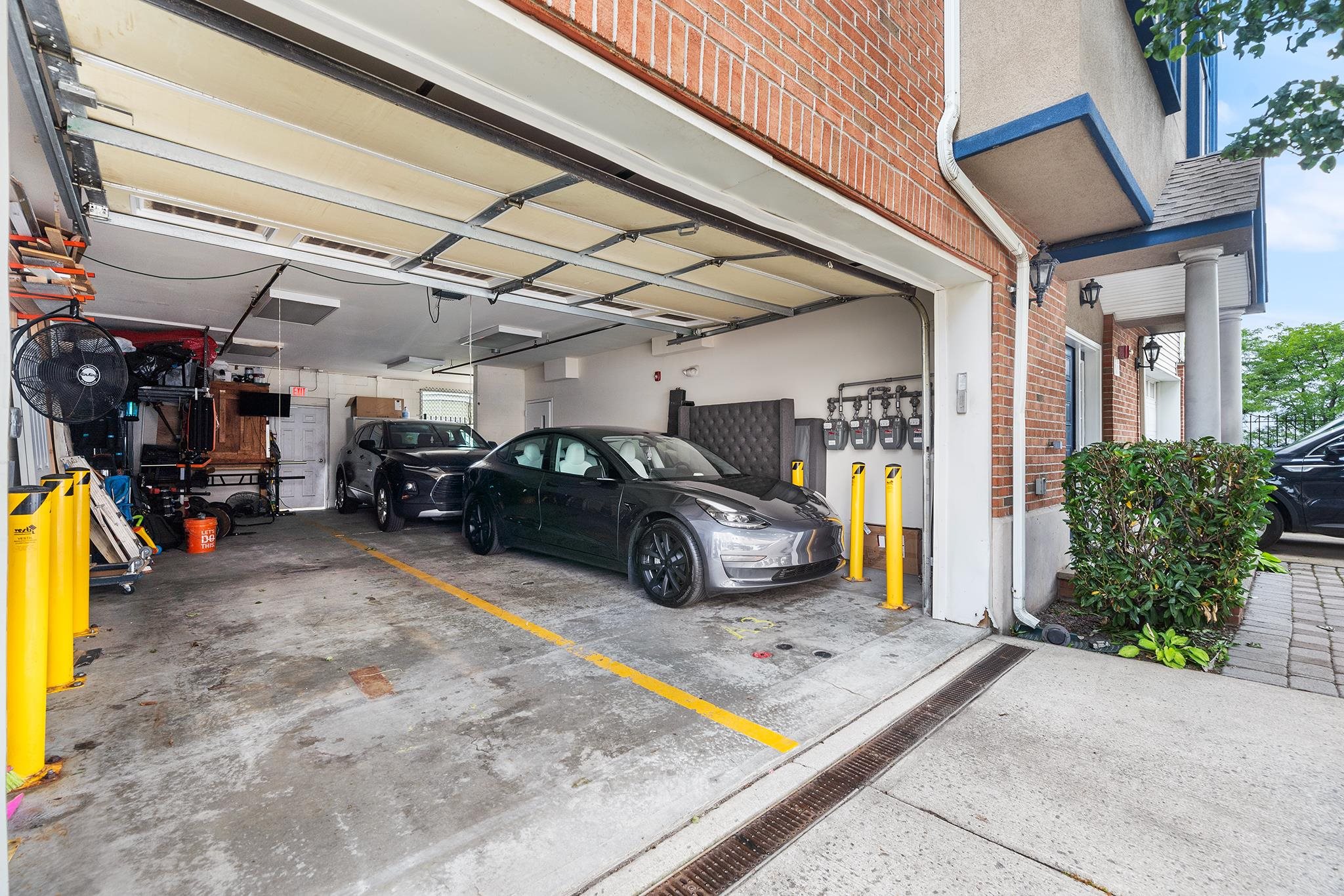 620 38TH ST Unit: 103