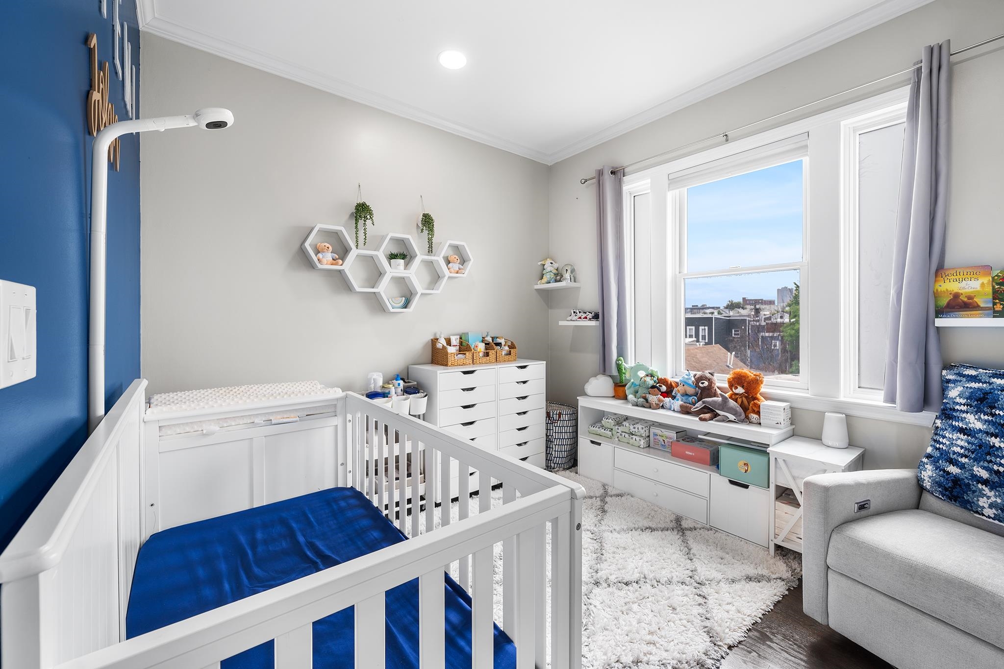 620 38TH ST Unit: 103
