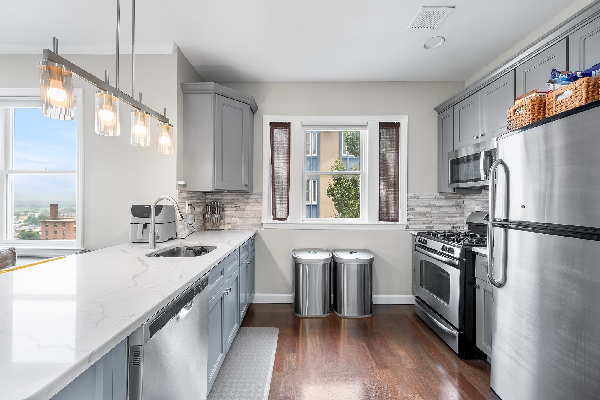 620 38TH ST Unit: 103