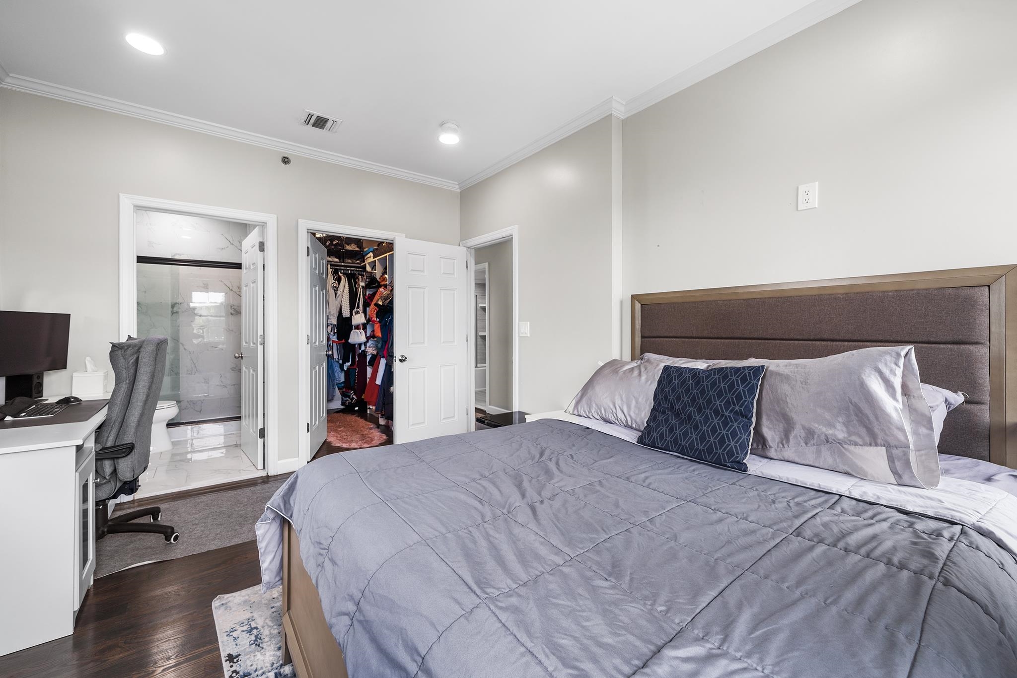 620 38TH ST Unit: 103