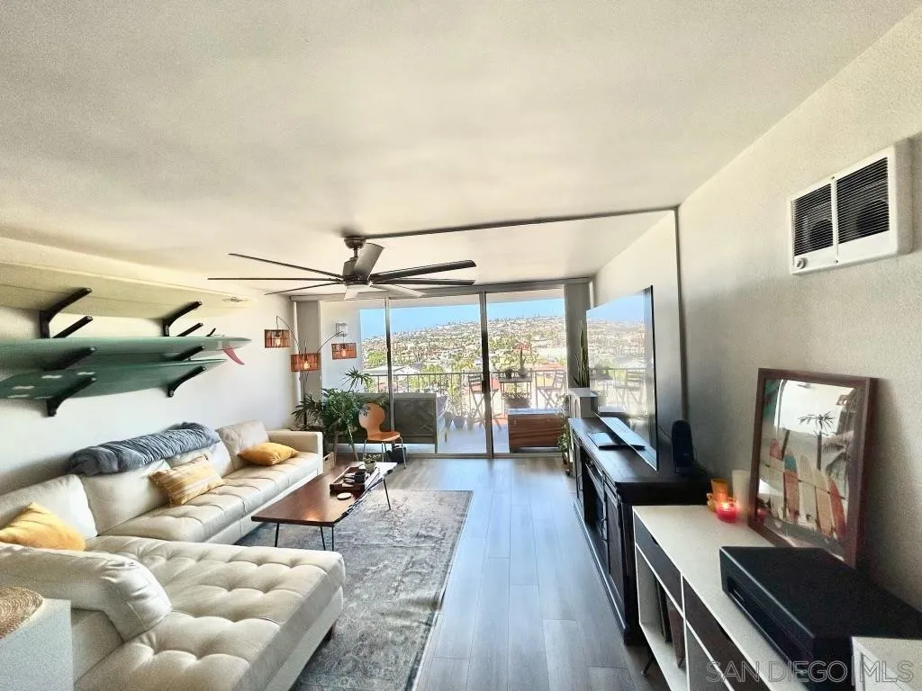 4944 Cass St Unit 802