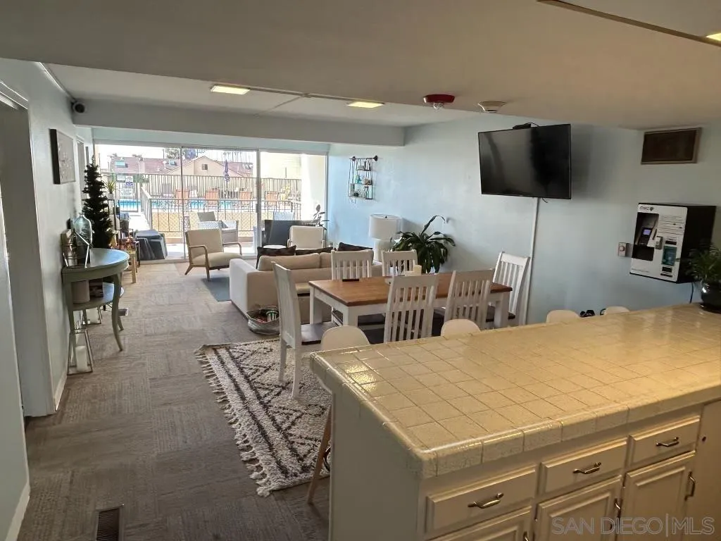 4944 Cass St Unit 802