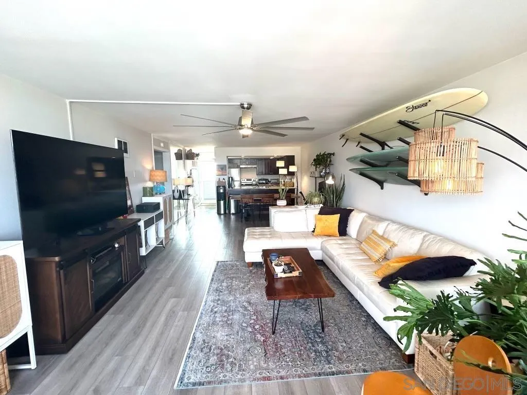 4944 Cass St Unit 802