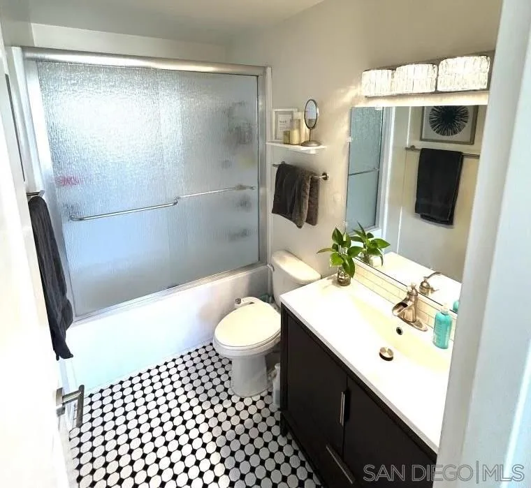 4944 Cass St Unit 802