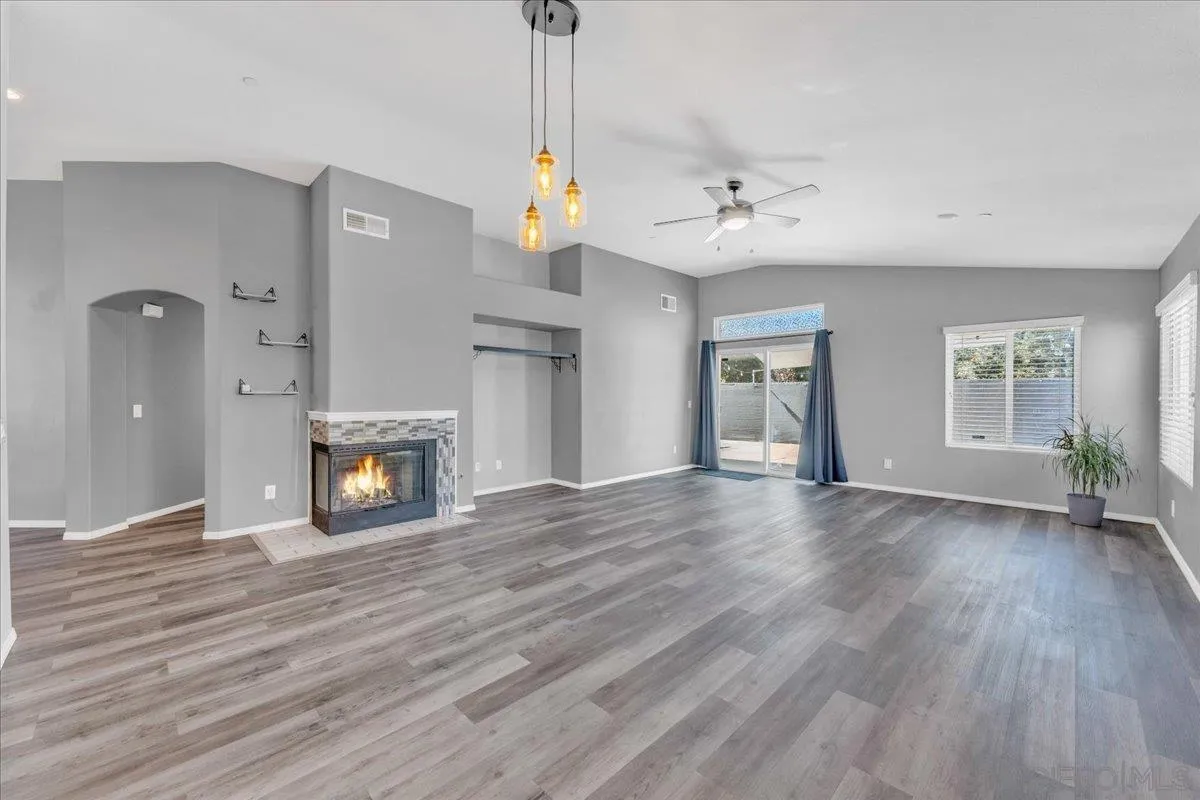 32476 Evening Primrose Trail