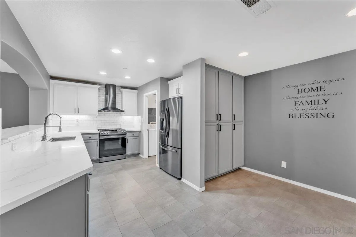 32476 Evening Primrose Trail