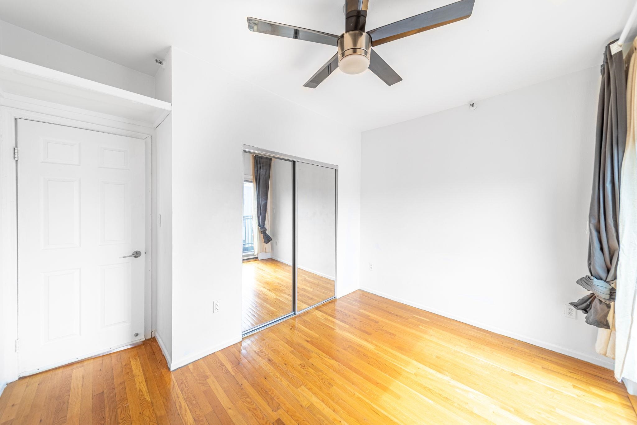 401 MONROE ST Unit: 4R