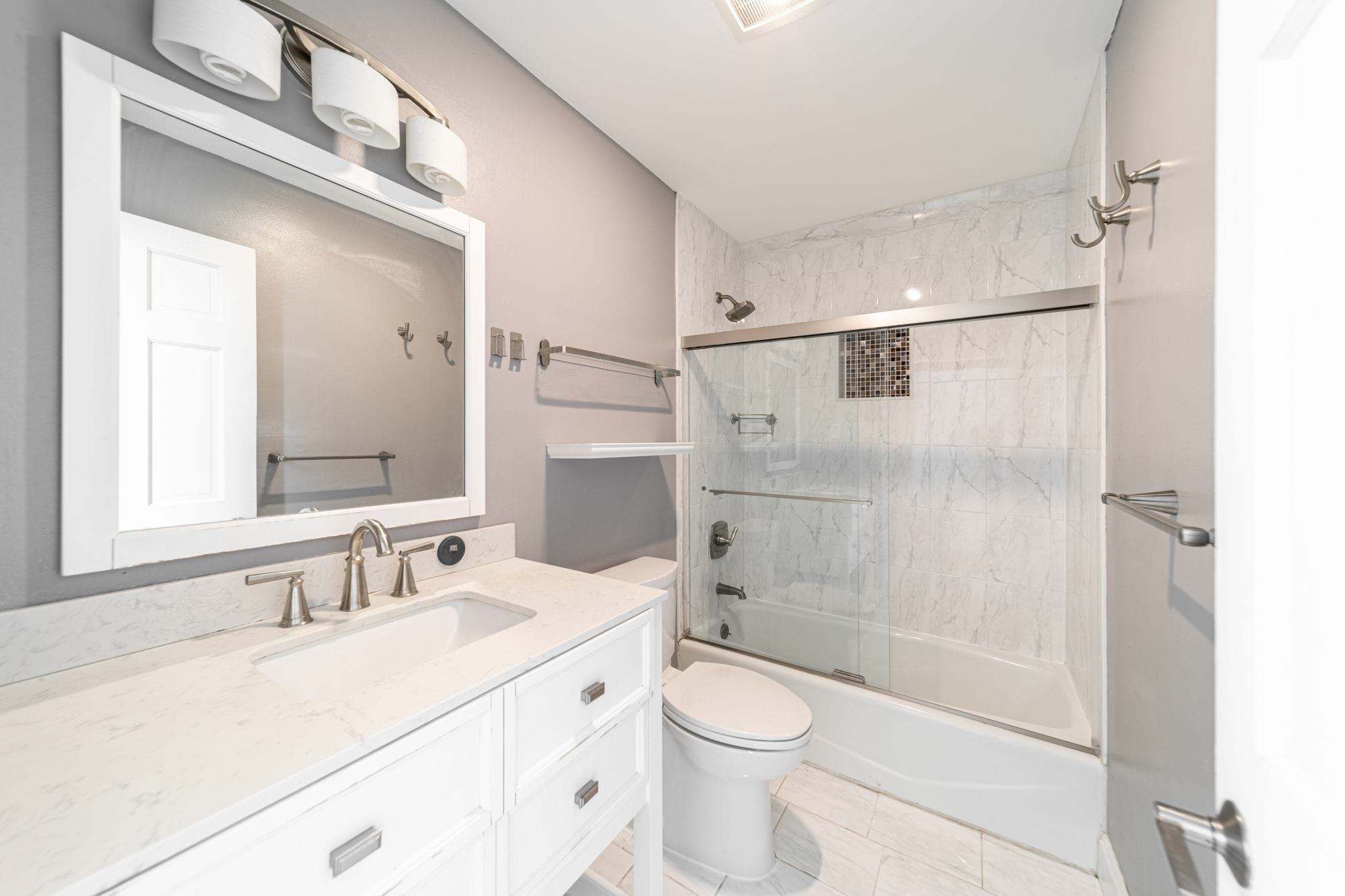 401 MONROE ST Unit: 4R