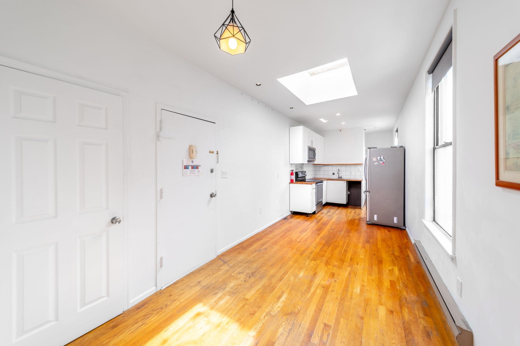 401 MONROE ST Unit: 4R