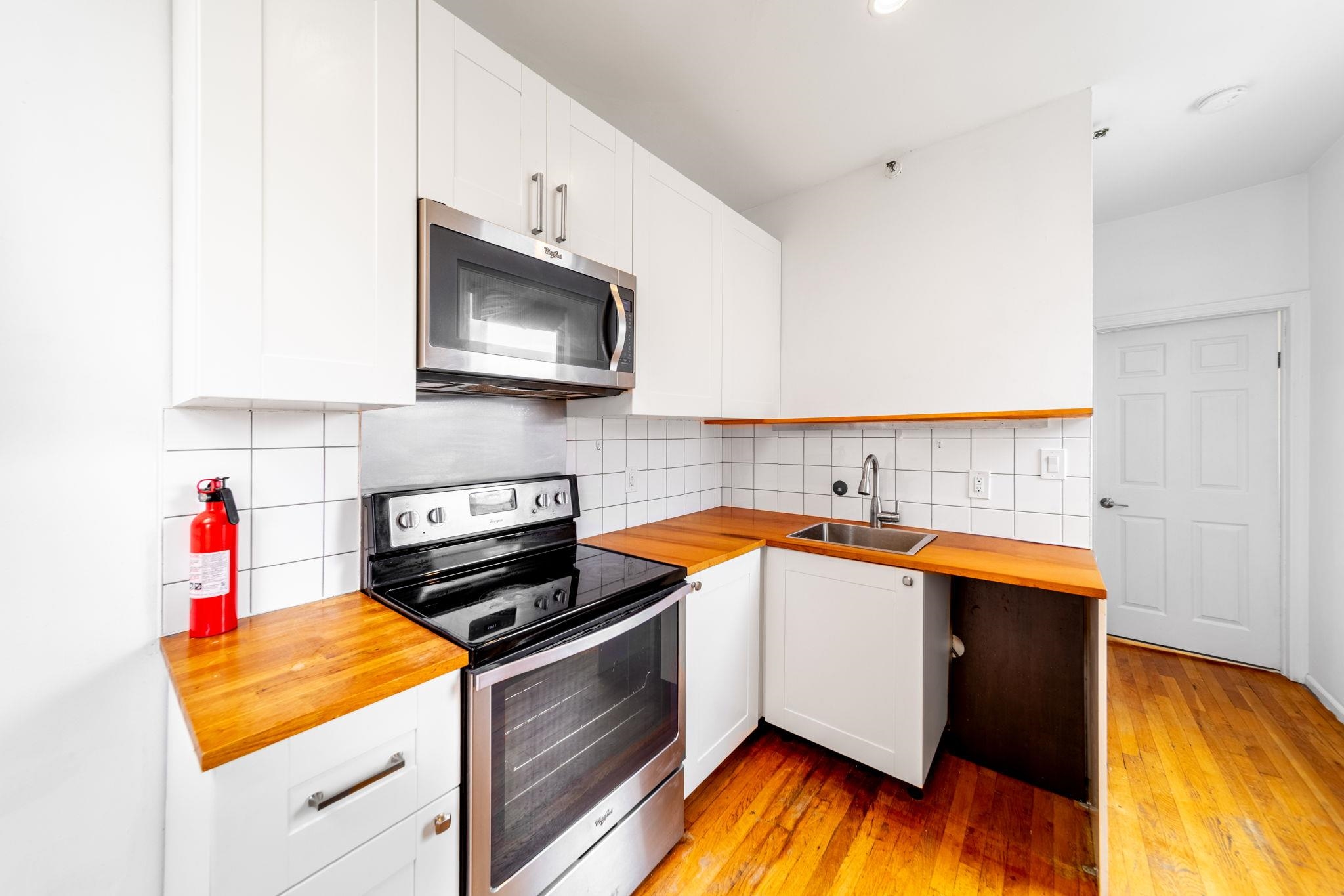 401 MONROE ST Unit: 4R